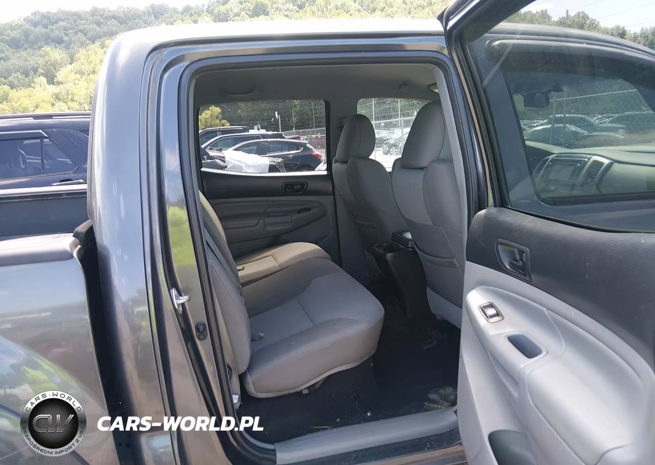 2014 Toyota Tacoma Prerunner V6 VIN:3TMJU4GN1EM169045 - 8