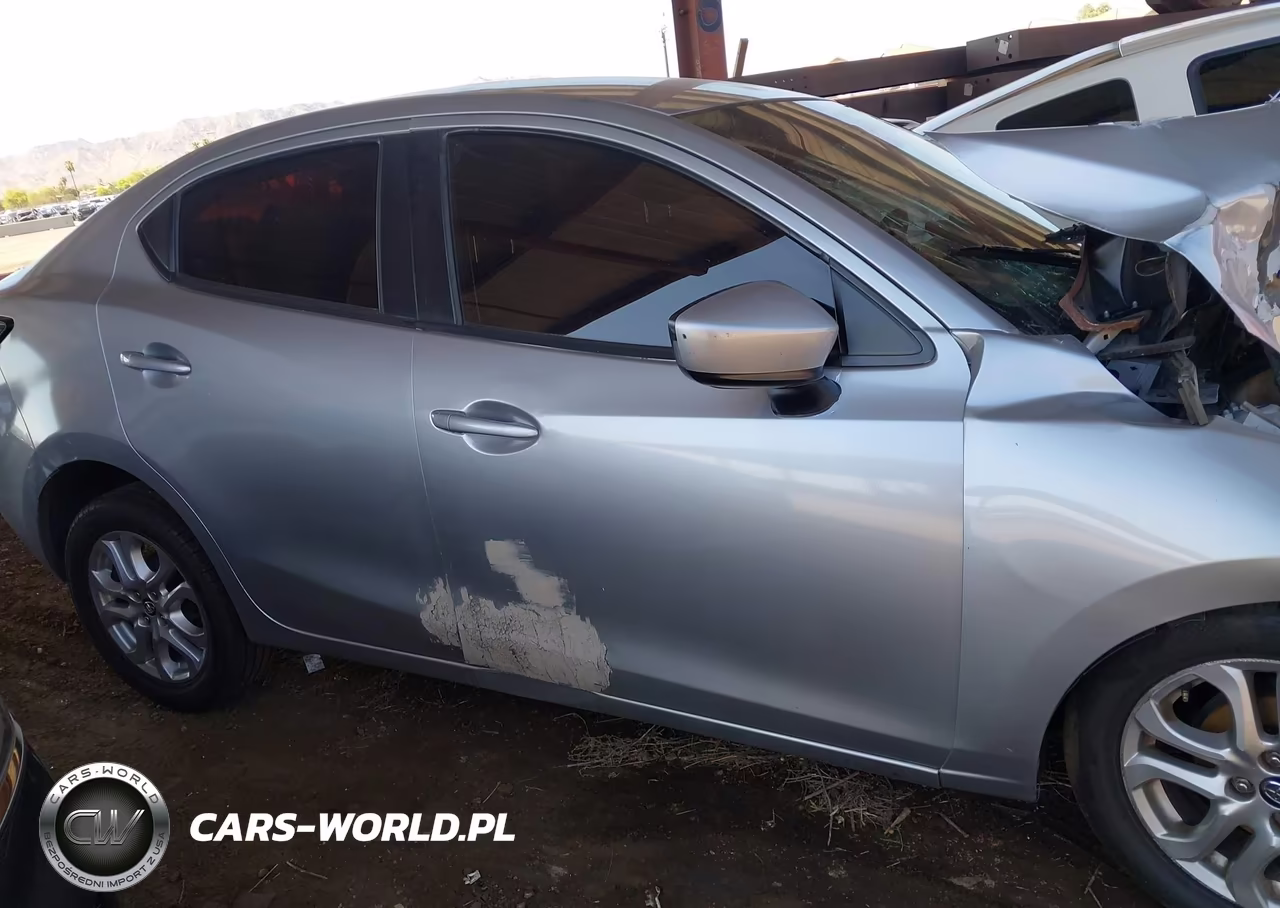 2018 Toyota Yaris Ia VIN:3MYDLBYV6JY322333 - 13