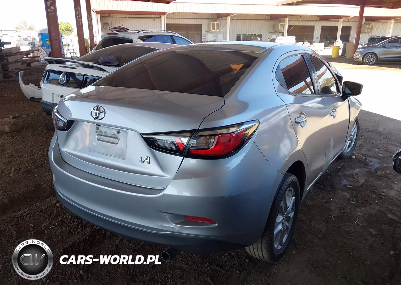 2018 Toyota Yaris Ia VIN:3MYDLBYV6JY322333 - 4