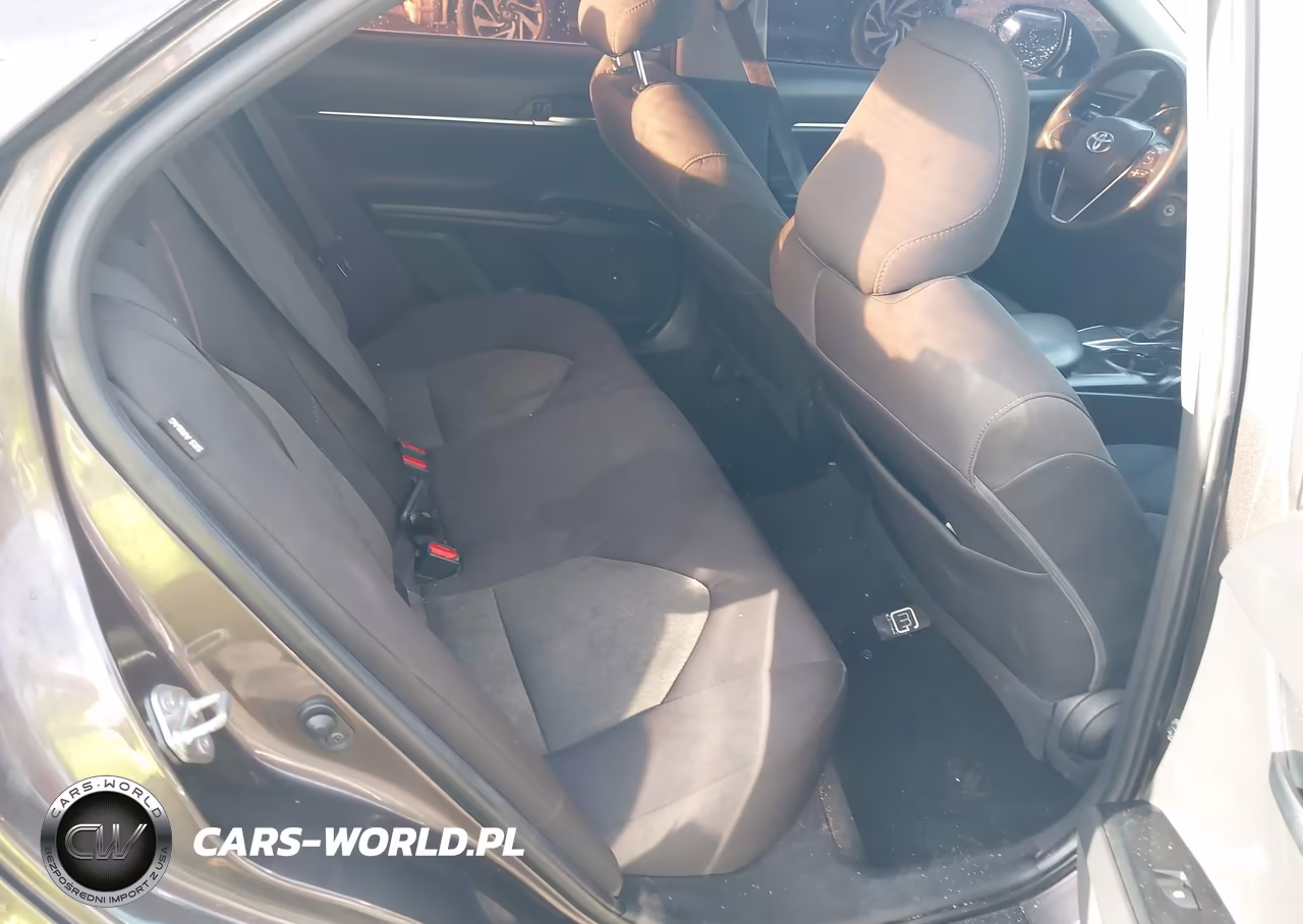 2019 Toyota Camry Le VIN:4T1B11HK8KU250398 - 8