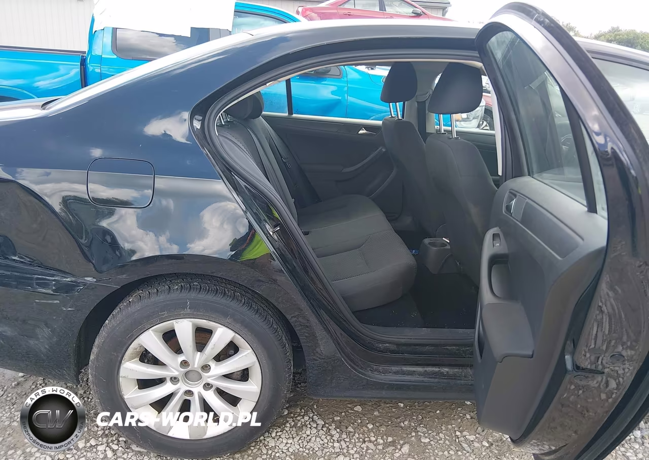 2012 Volkswagen Jetta 2.0L S VIN:3VW2K7AJ1CM382329 - 8