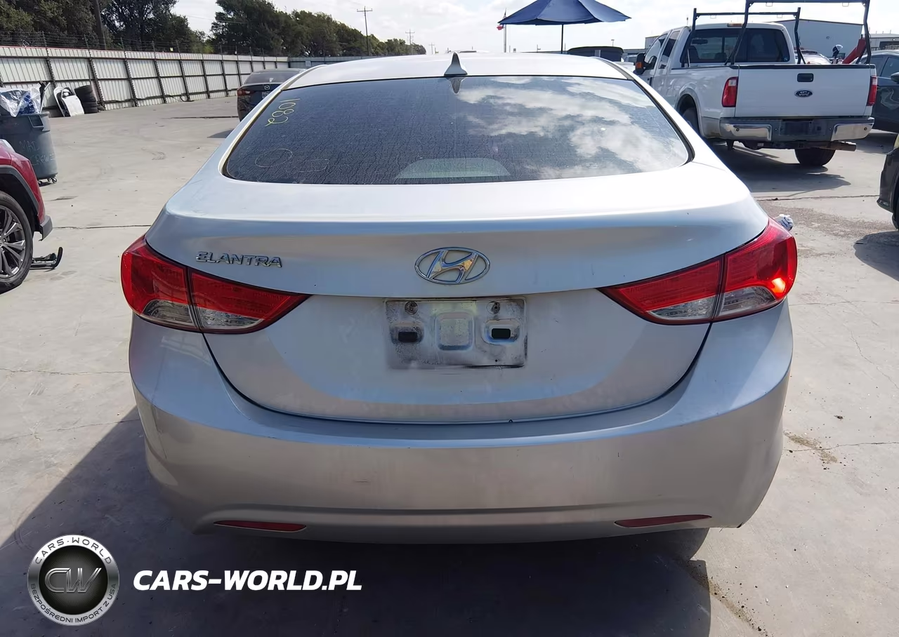 2013 Hyundai Elantra Gls VIN:5NPDH4AE1DH211082 - 17