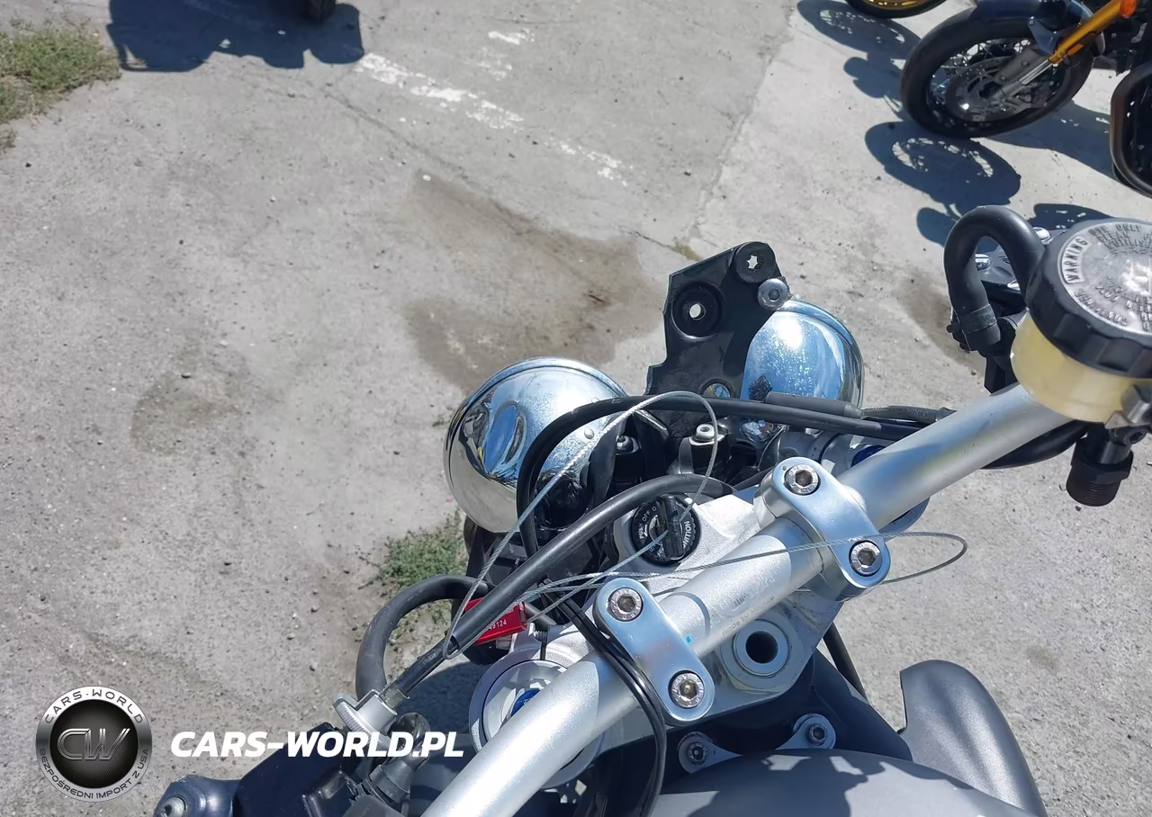 2009 Triumph Motorcycle Street Triple R VIN:SMTD02NE19J403897 - 7