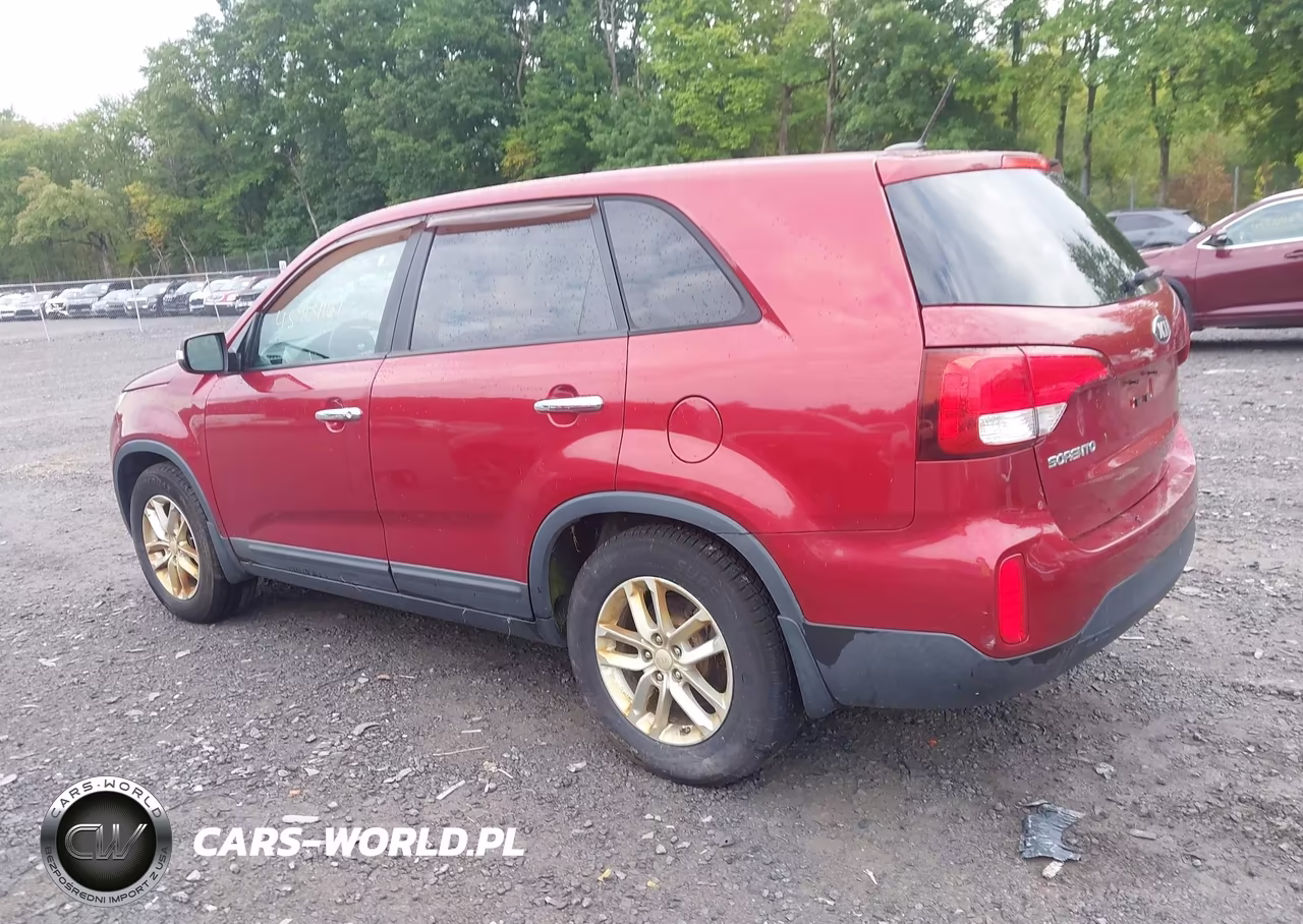 2014 Kia Sorento Lx VIN:5XYKT3A60EG486847 - 3