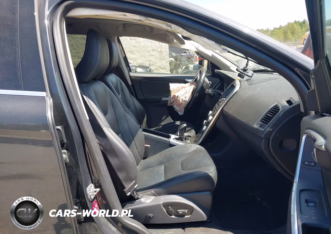 2015 Volvo Xc60 T5-Platinum VIN:YV4612RM3F2757560 - 5
