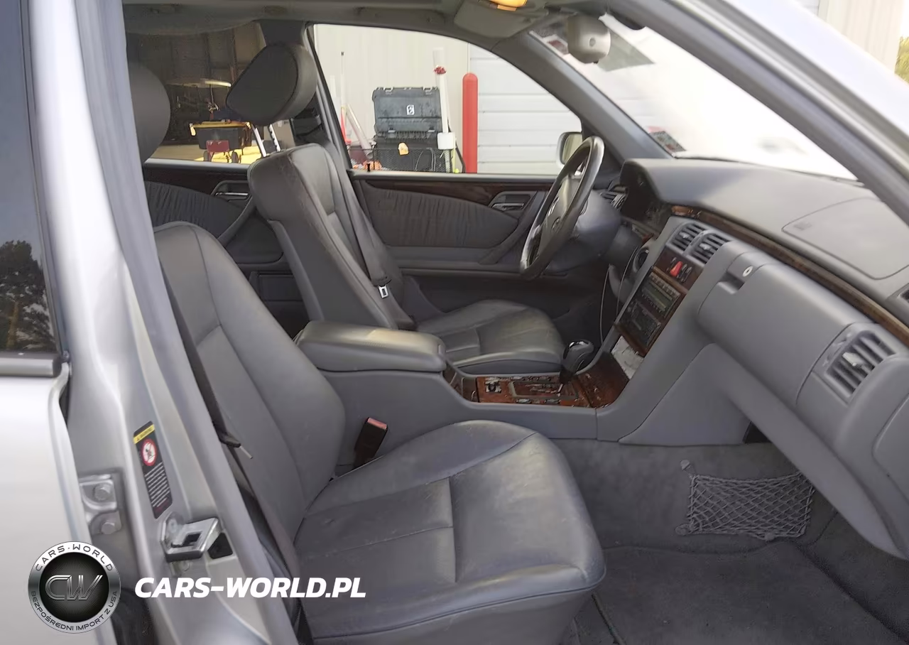2001 Mercedes-Benz E 320 VIN:WDBJF65J41B230992 - 5