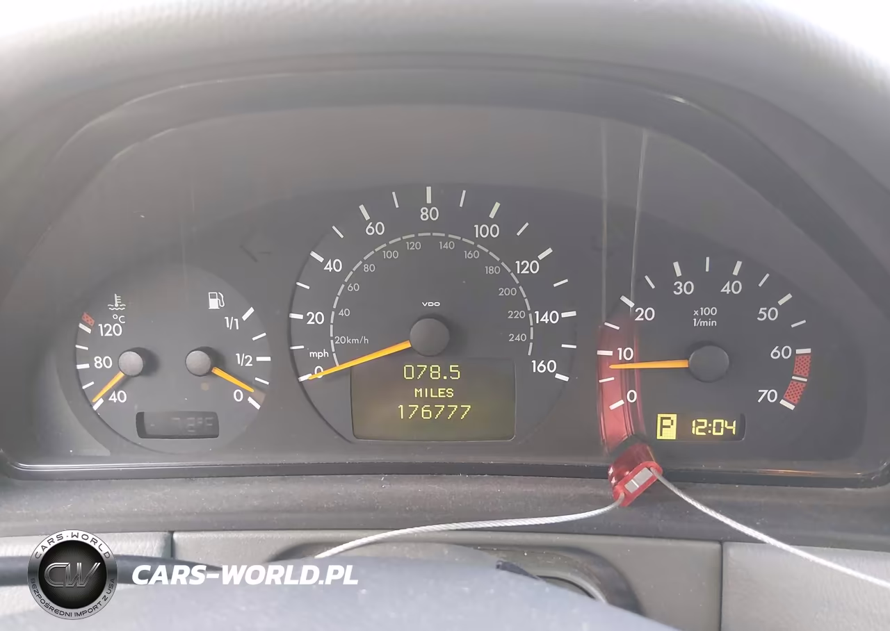2001 Mercedes-Benz E 320 VIN:WDBJF65J41B230992 - 7