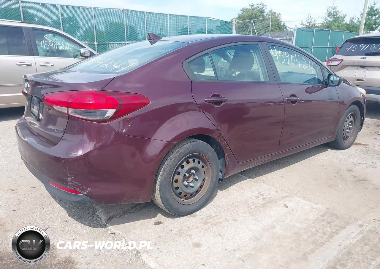 2017 Kia Forte Lx VIN:3KPFL4A79HE105238 - 4