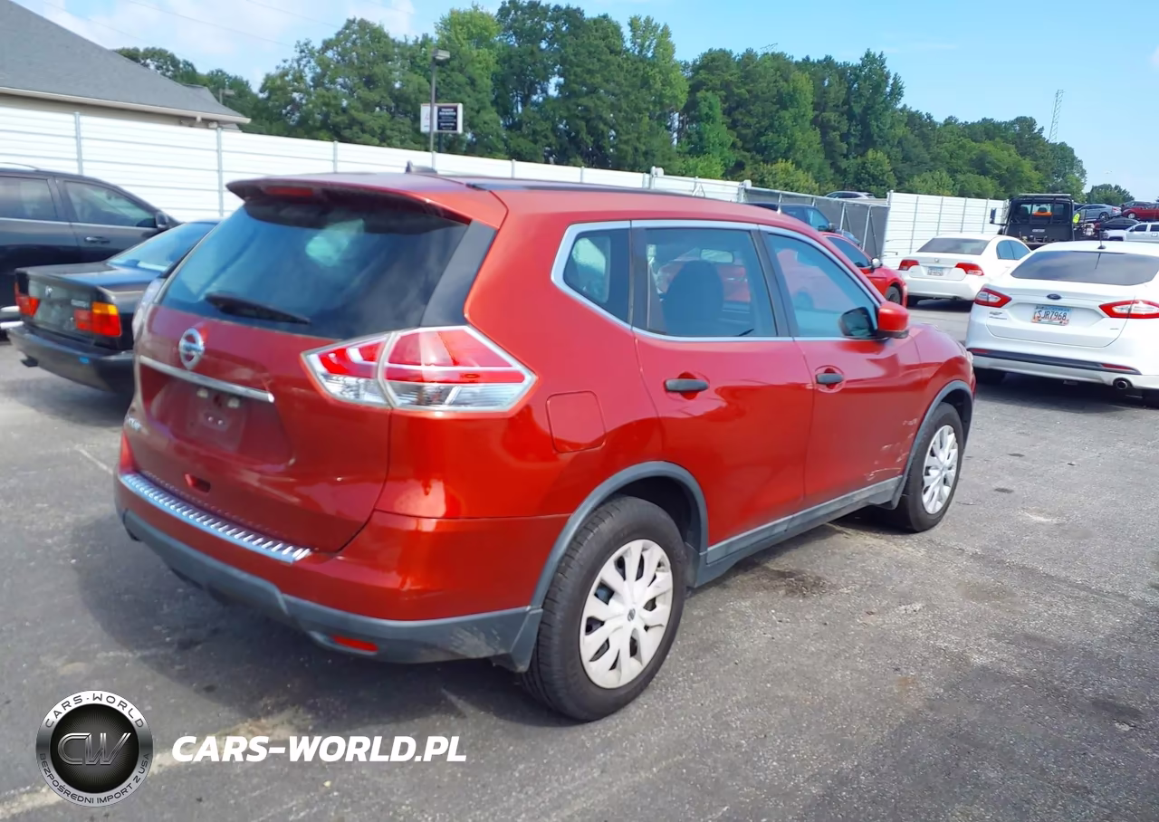 2016 Nissan Rogue S VIN:5N1AT2MT5GC921923 - 4