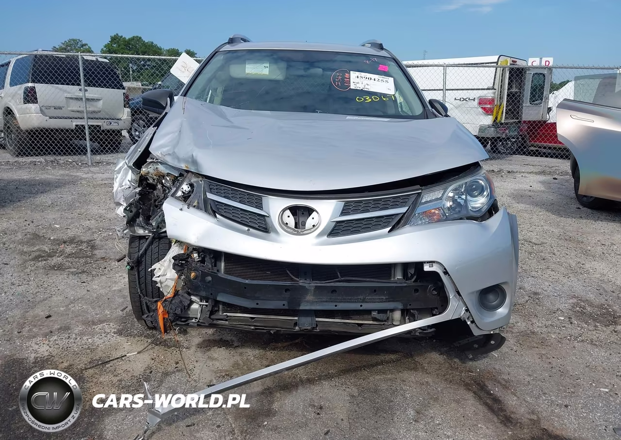 2015 Toyota Rav4 Le VIN:JTMZFREV7FJ030677 - 11