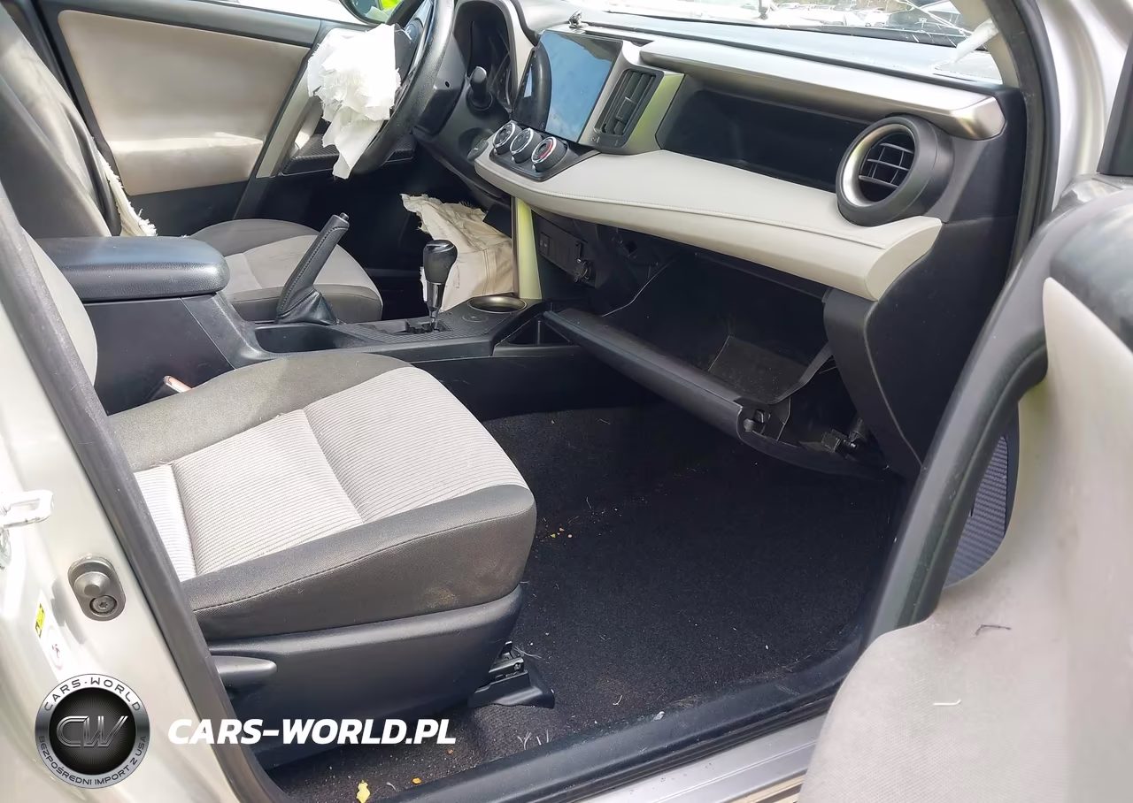 2015 Toyota Rav4 Le VIN:JTMZFREV7FJ030677 - 5