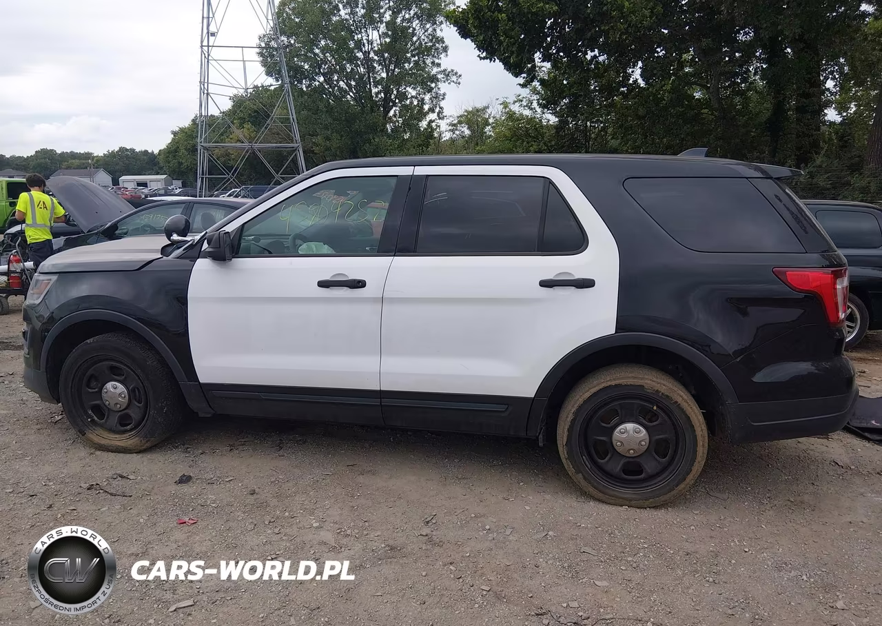 2018 Ford Police Interceptor Utility VIN:1FM5K8AR0JGB59133 - 15