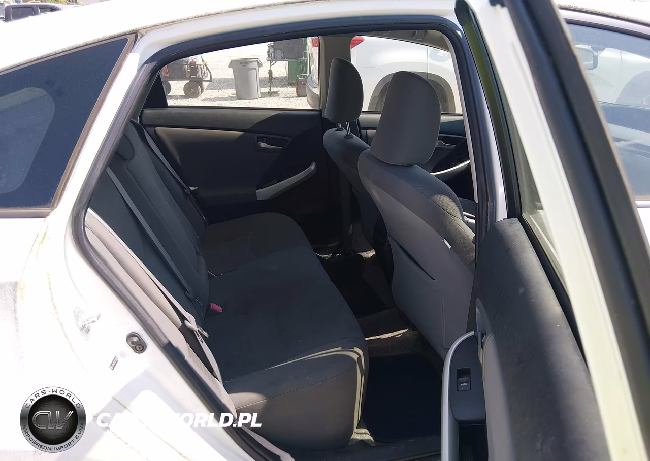 2012 Toyota Prius Two VIN:JTDKN3DU7C5423948 - 8