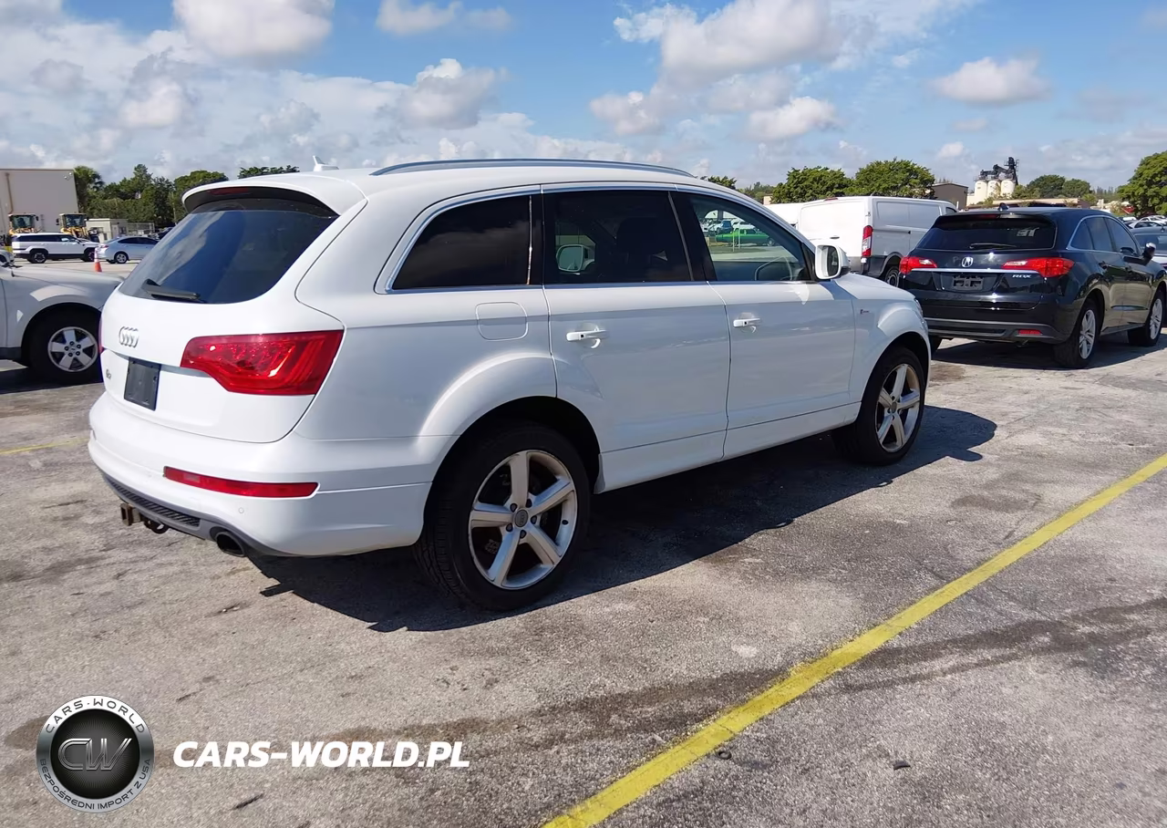 2013 Audi Q7 3.0T S Line Prestige VIN:WA1DGAFE2DD011743 - 4