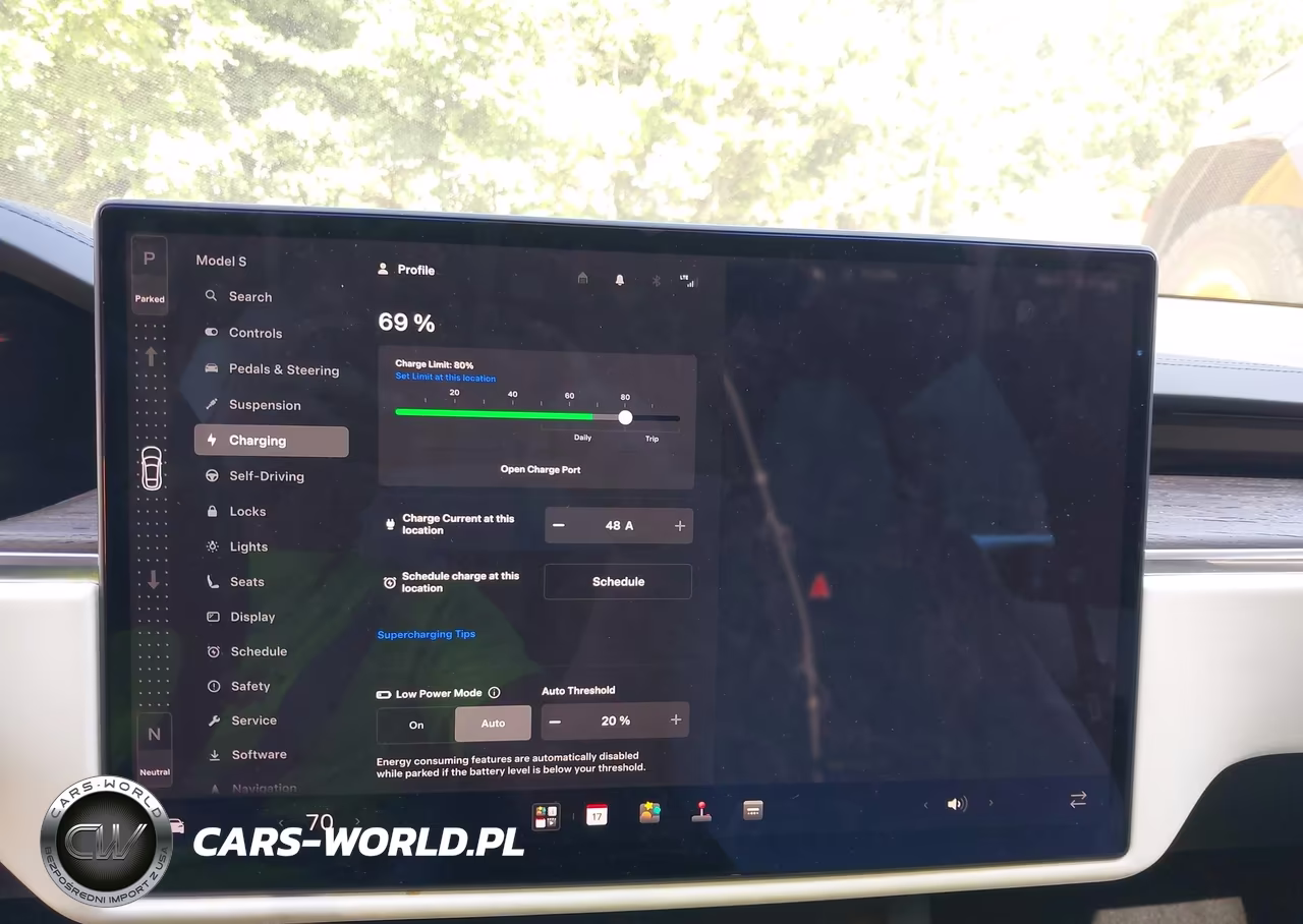 2021 Tesla Model S Long Range Dual Motor All-Wheel Drive VIN:5YJSA1E54MF428483 - 17