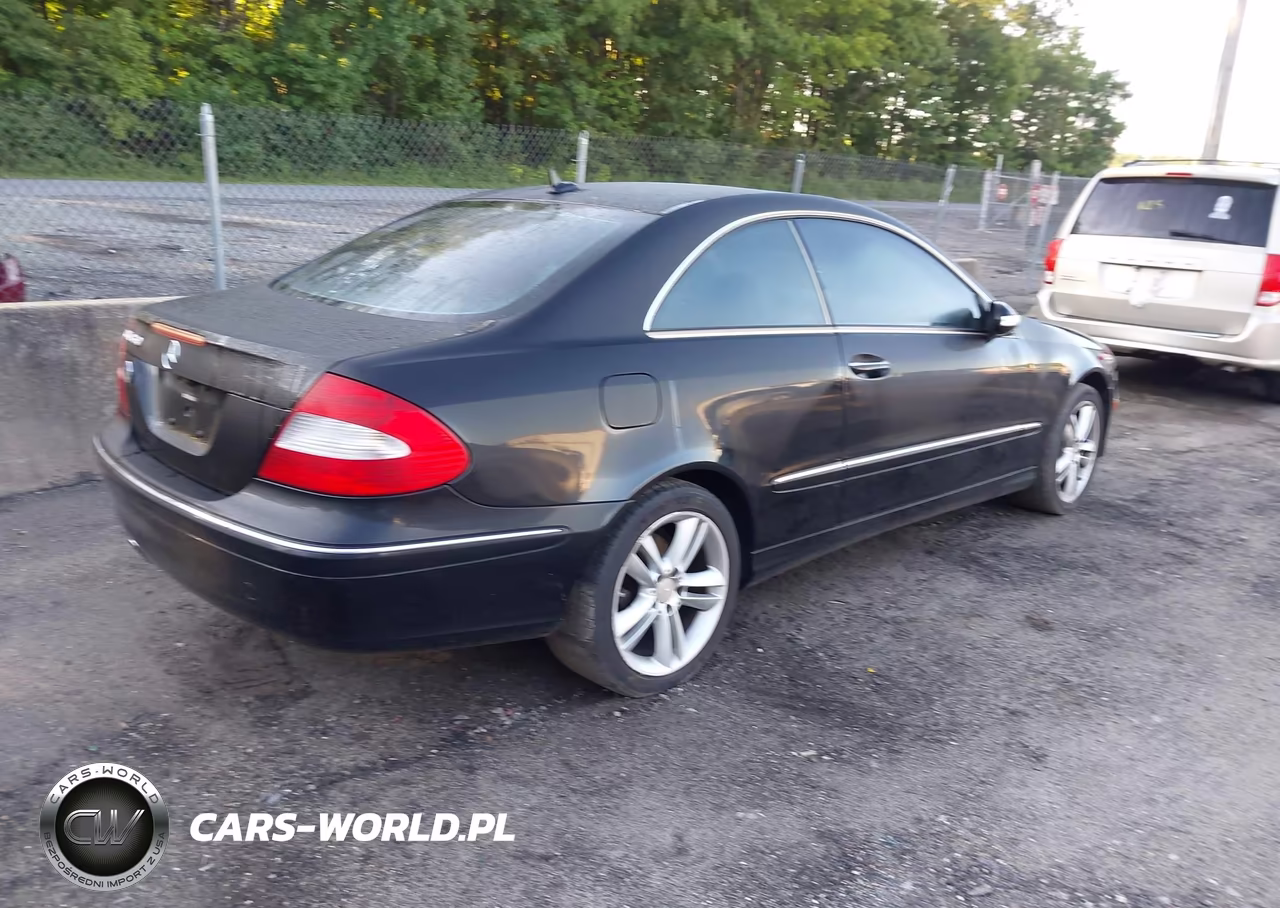 2008 Mercedes-Benz Clk 350 VIN:WDBTJ56H68F233845 - 4