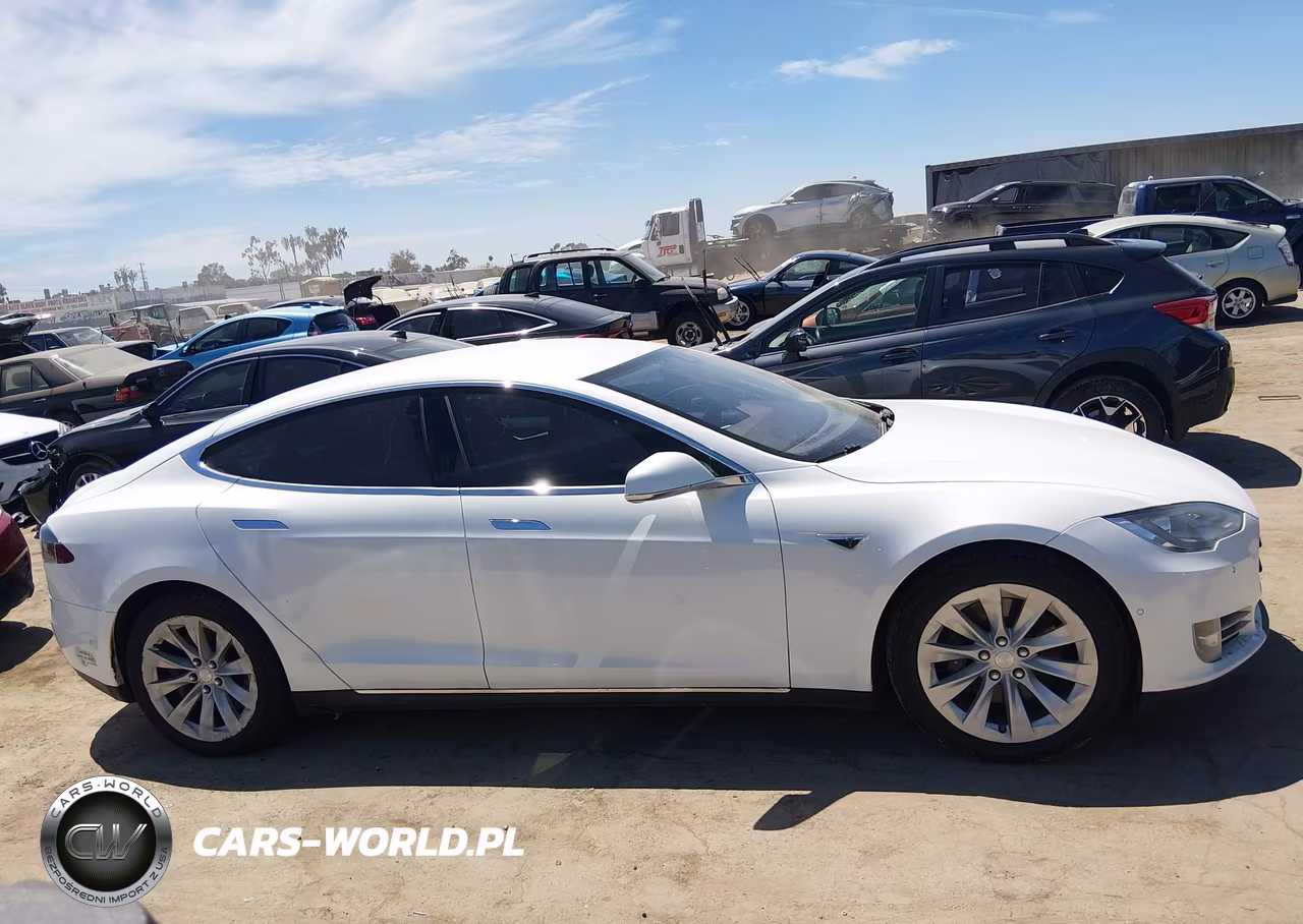 2014 Tesla Model S P85 VIN:5YJSA1H14EFP52947 - 12