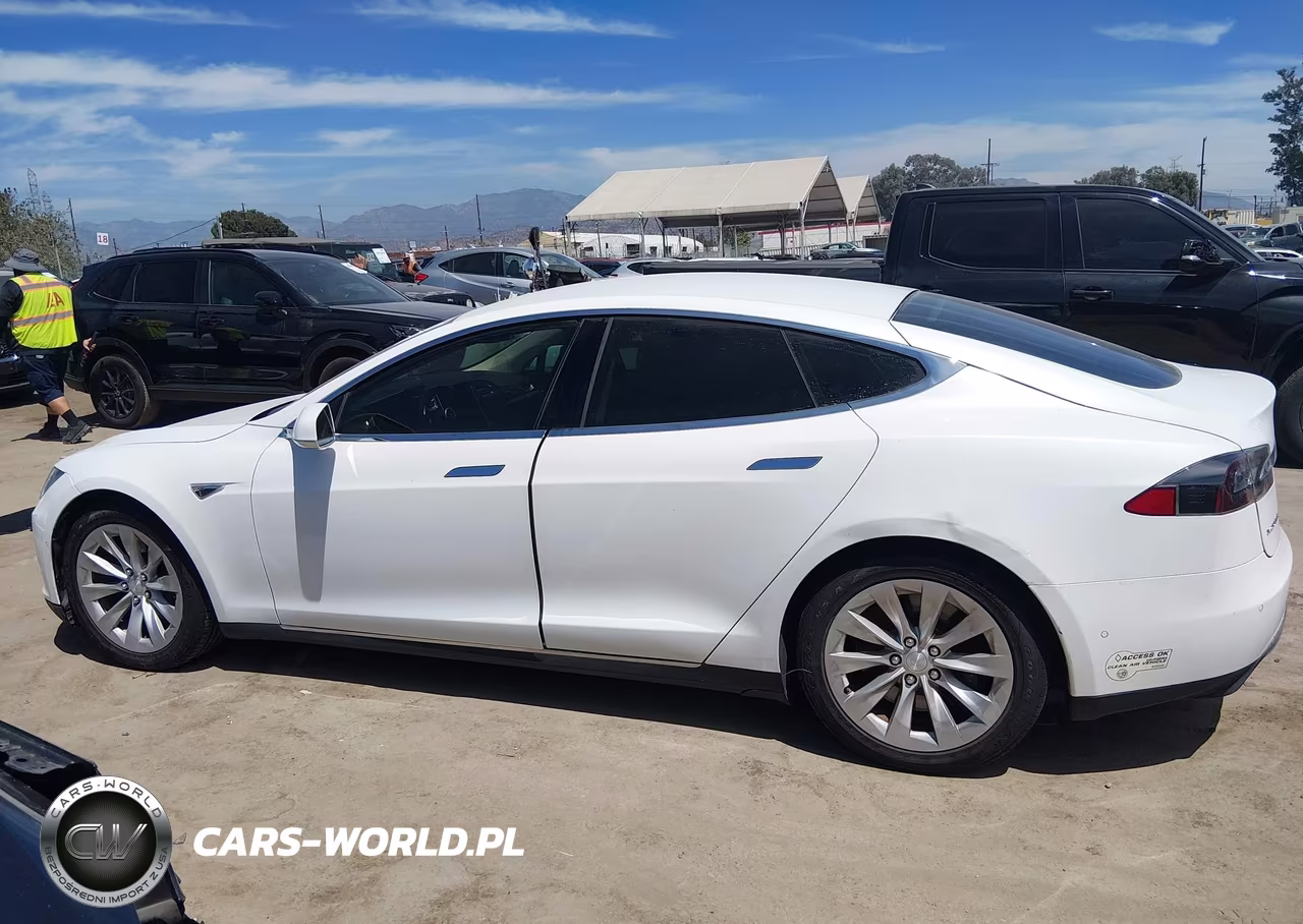 2014 Tesla Model S P85 VIN:5YJSA1H14EFP52947 - 13