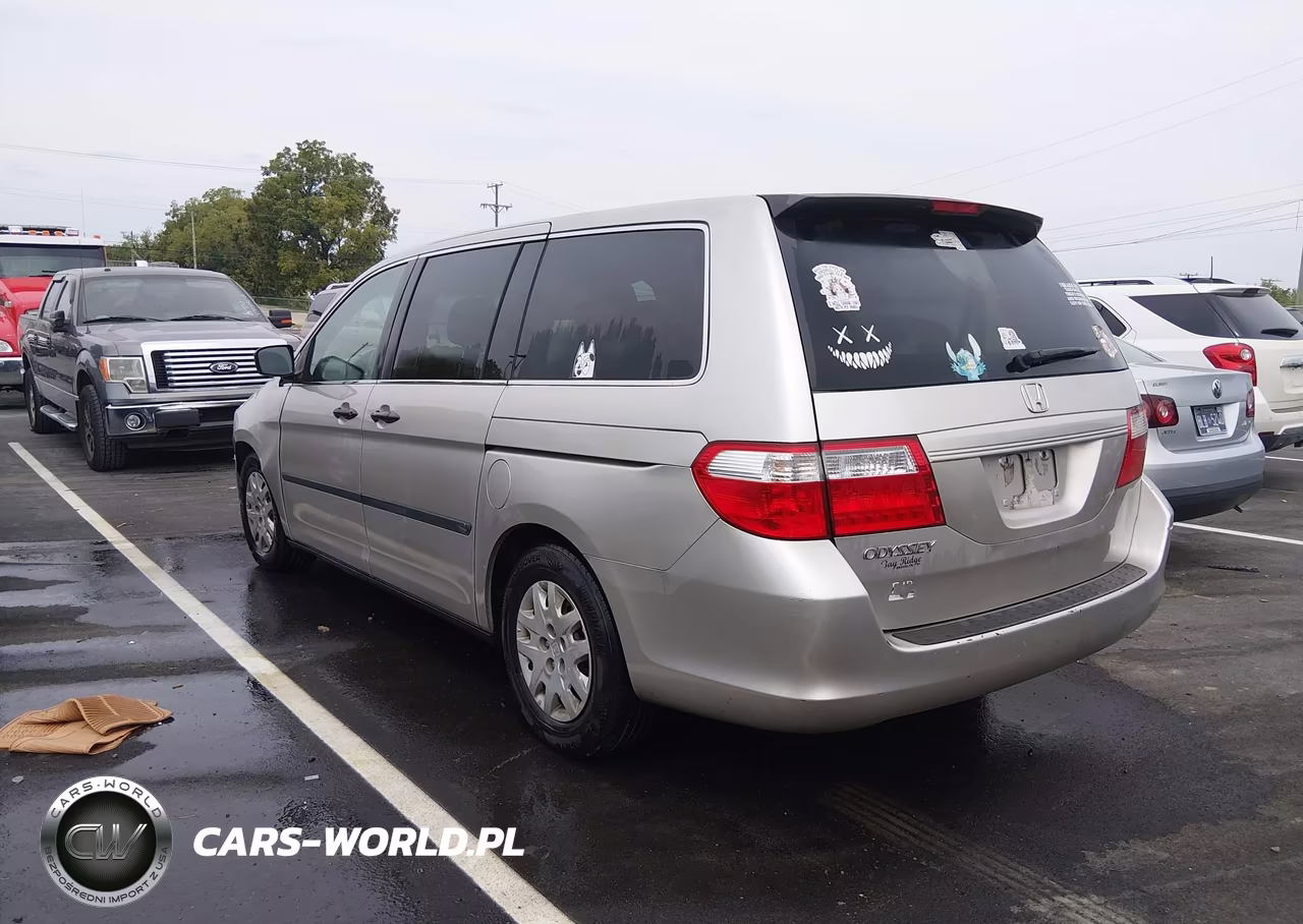 2007 Honda Odyssey Lx VIN:5FNRL38207B126487 - 3