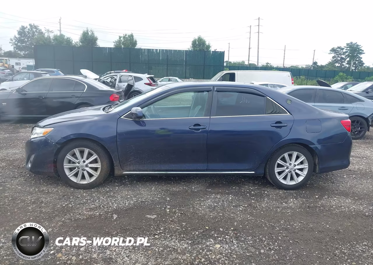 2014 Toyota Camry Hybrid Xle VIN:4T1BD1FK9EU117549 - 14