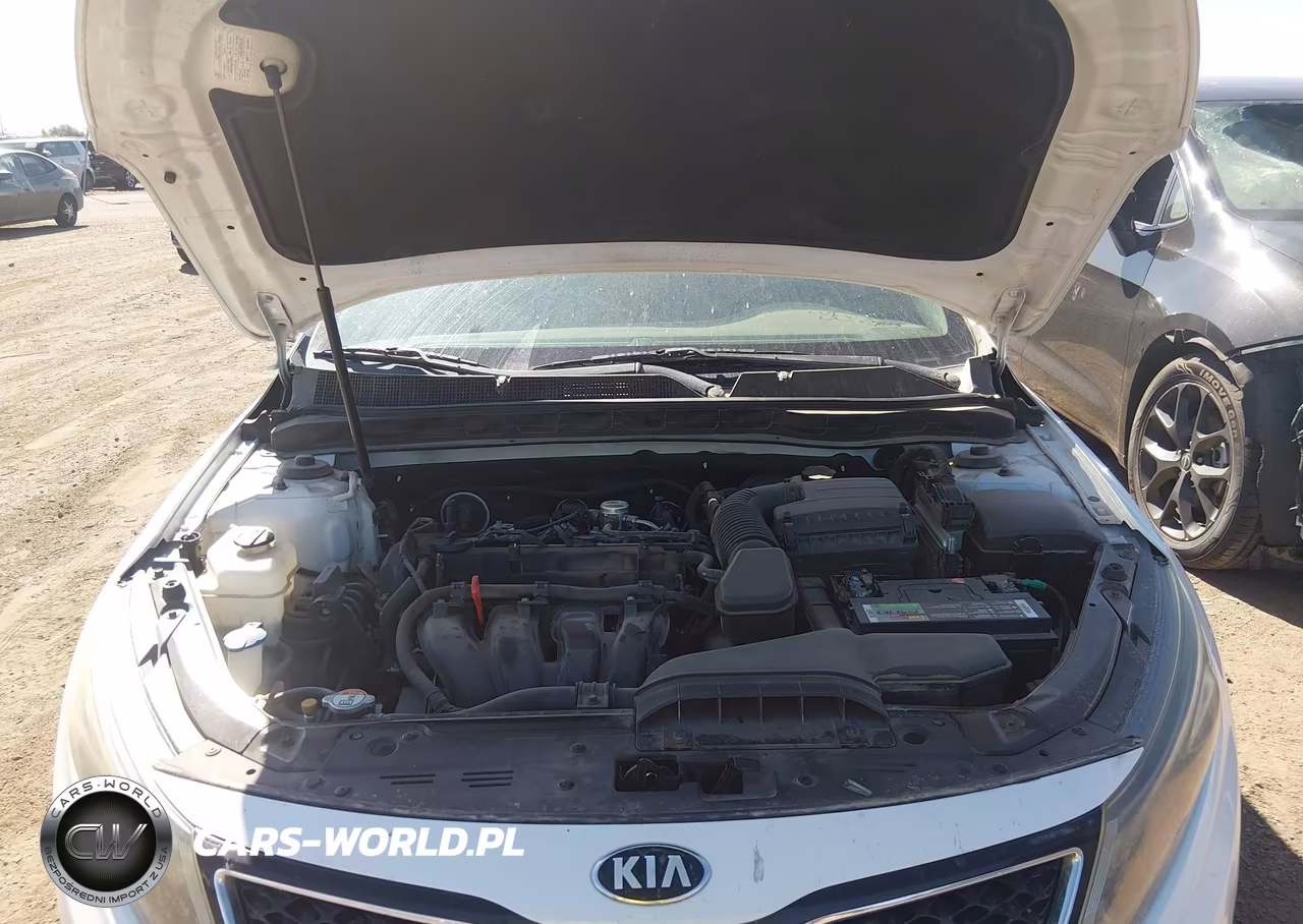 2015 Kia Optima Lx VIN:5XXGM4A77FG437099 - 10