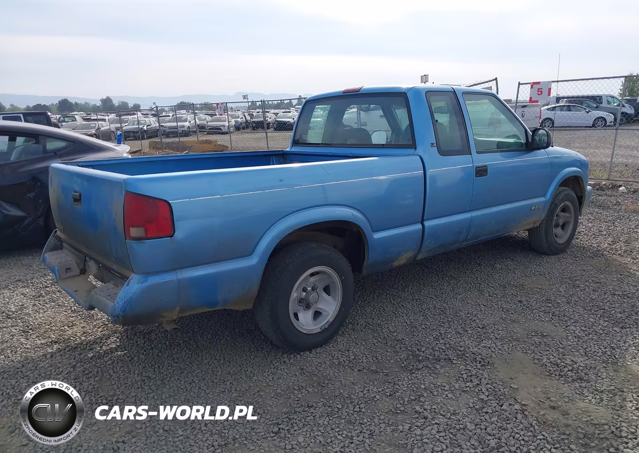 1996 Chevrolet S Truck S10 VIN:1GCCS1948TK233023 - 4