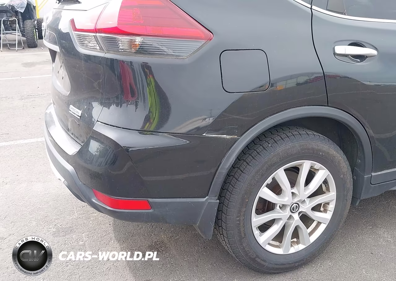 2019 Nissan Rogue S VIN:5N1AT2MT2KC762075 - 18