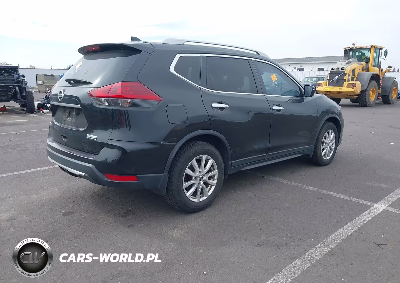 2019 Nissan Rogue S VIN:5N1AT2MT2KC762075 - 4