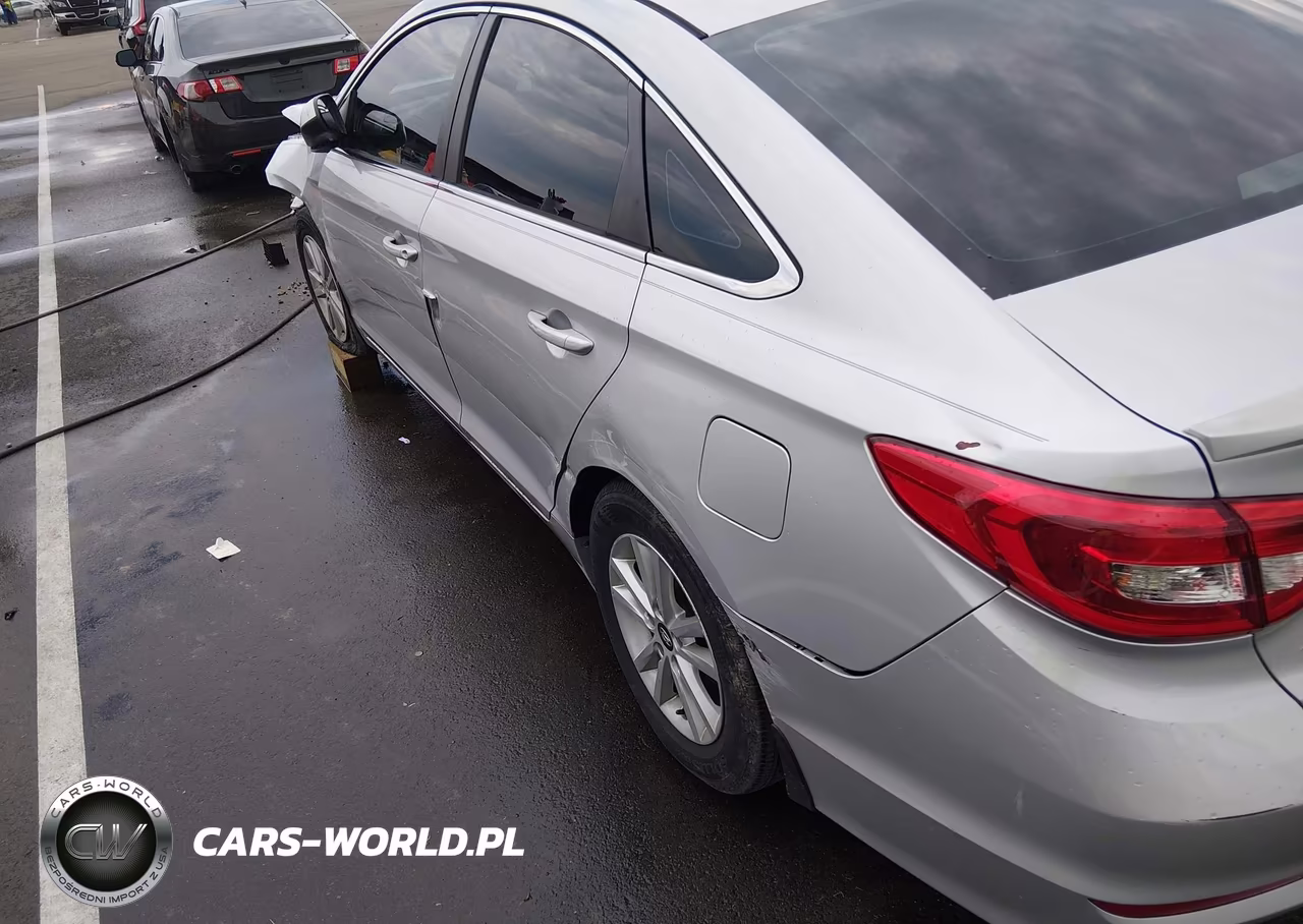 2015 Hyundai Sonata Se VIN:5NPE24AF3FH243727 - 17
