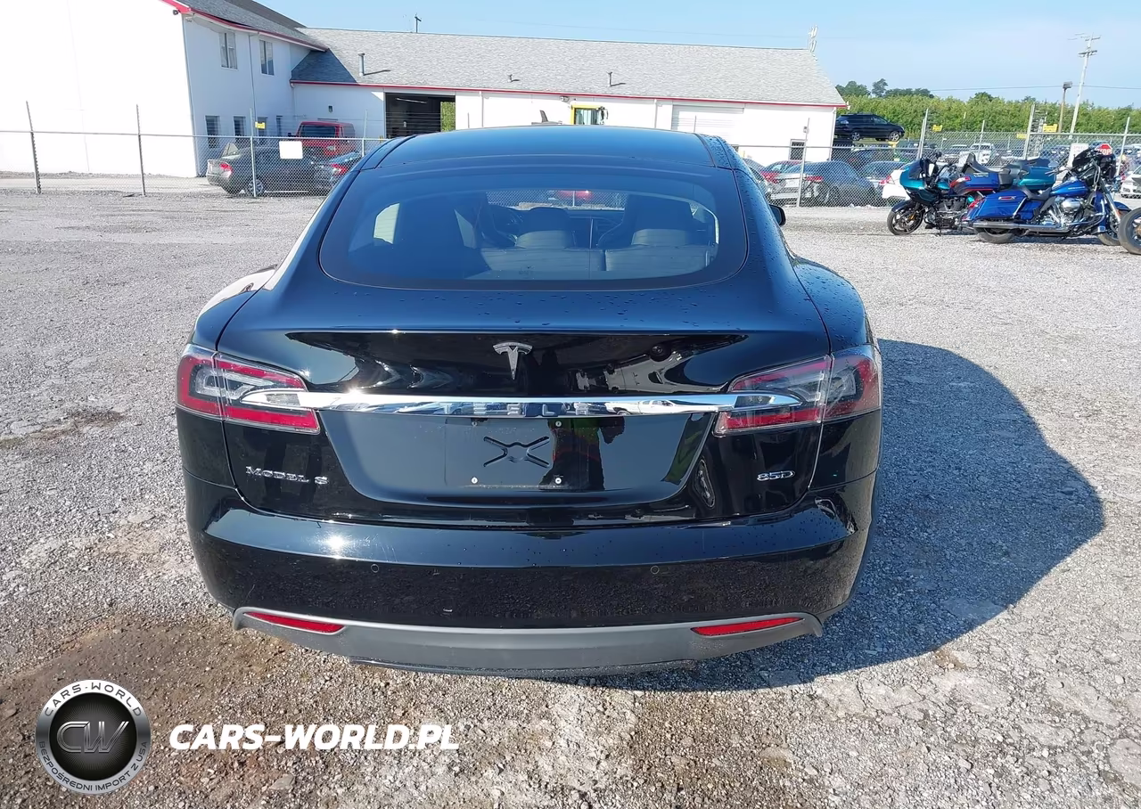 2015 Tesla Model S 70D-85D-P85D VIN:5YJSA1E2XFF111879 - 16