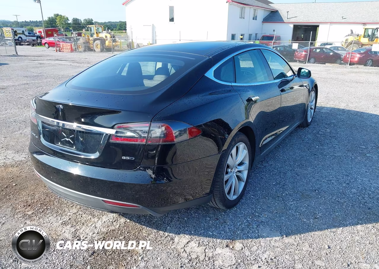 2015 Tesla Model S 70D-85D-P85D VIN:5YJSA1E2XFF111879 - 4