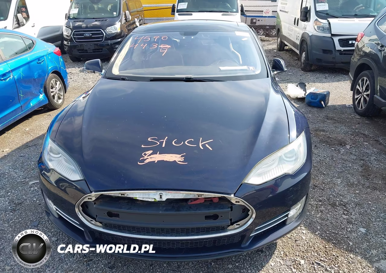 2014 Tesla Model S P85 VIN:5YJSA1H18EFP33320 - 11