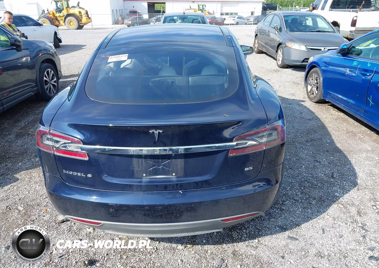 2014 Tesla Model S P85 VIN:5YJSA1H18EFP33320 - 15