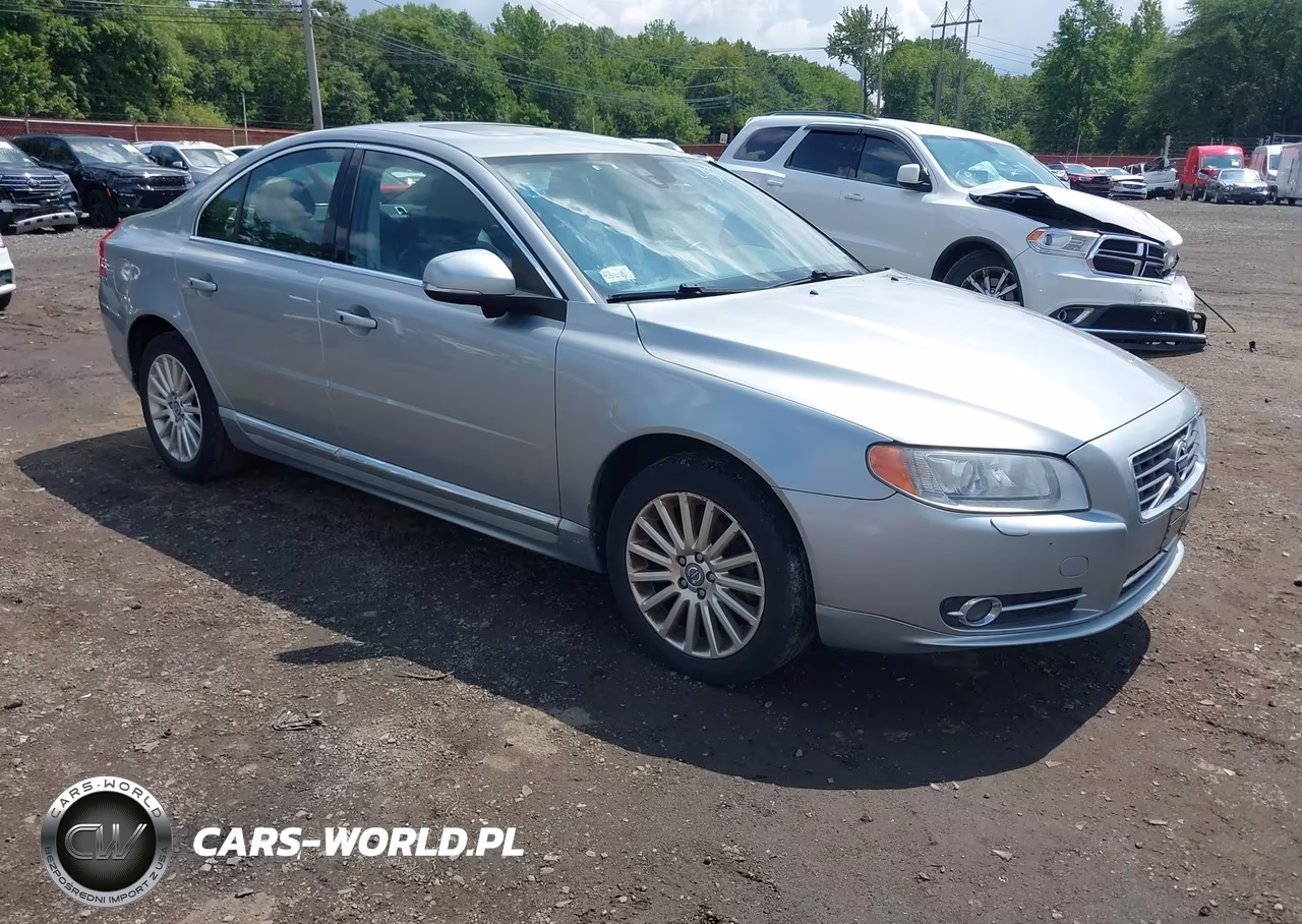2013 Volvo S80 3.2L Premier Plus