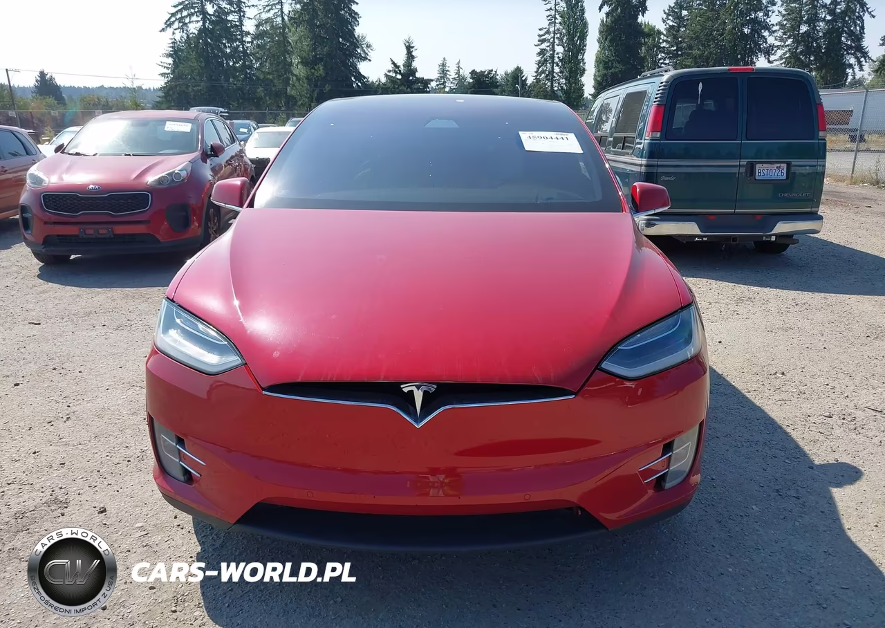 2018 Tesla Model X VIN:5YJXCAE21JF104697 - 12