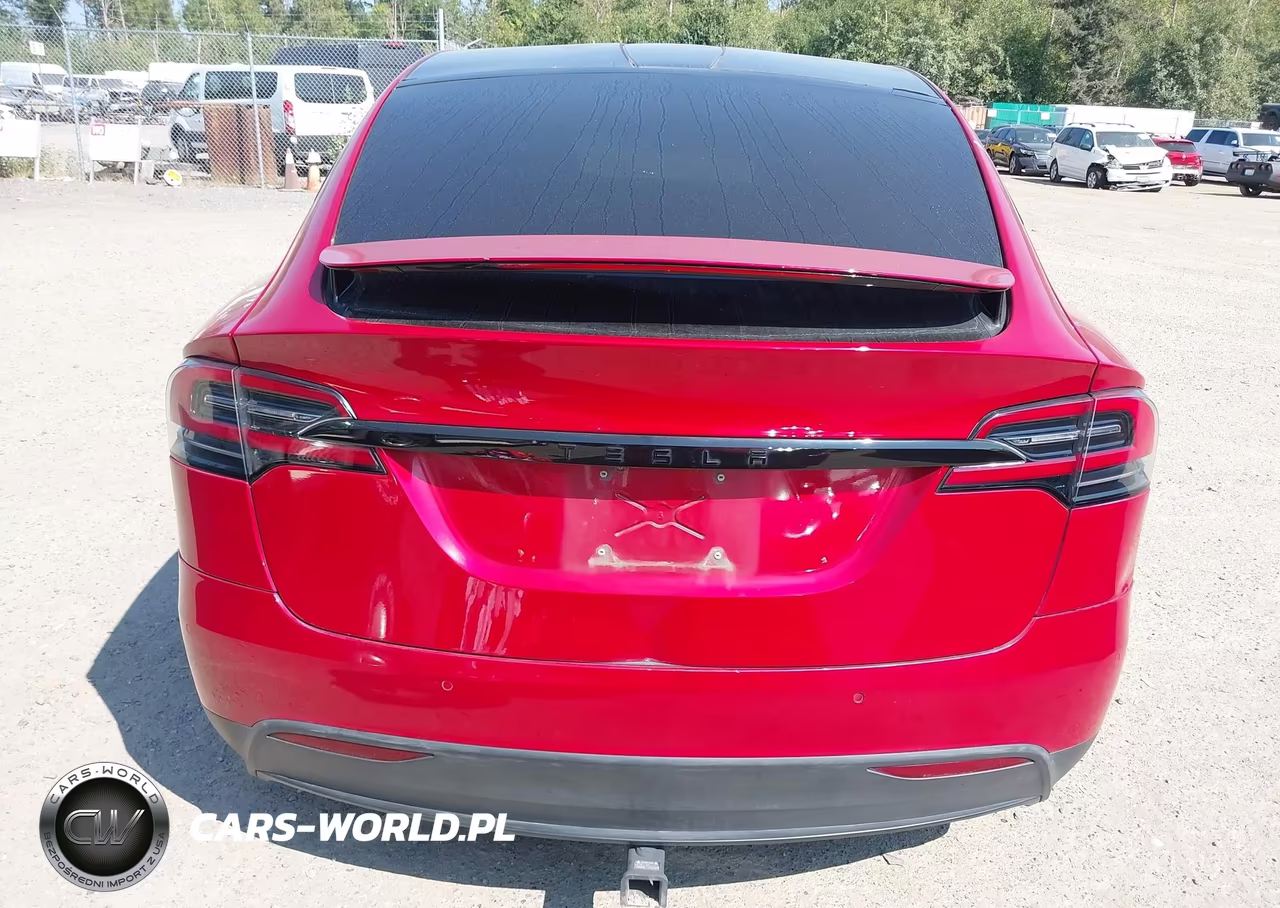 2018 Tesla Model X VIN:5YJXCAE21JF104697 - 16