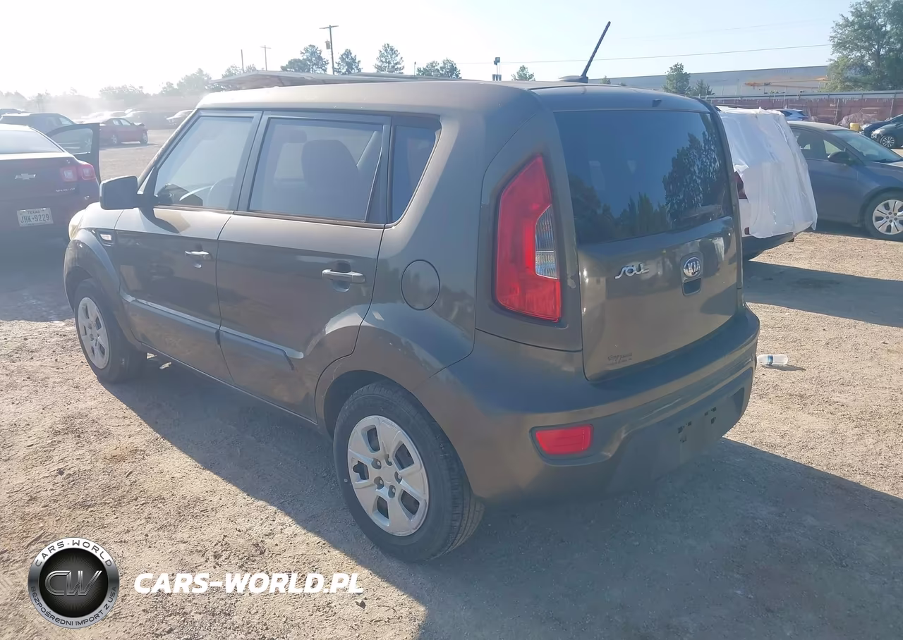 2013 Kia Soul VIN:KNDJT2A57D7507900 - 3