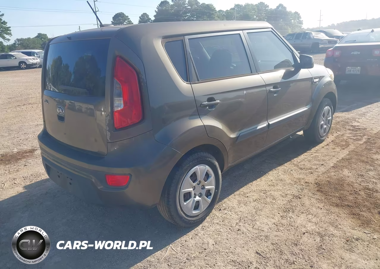 2013 Kia Soul VIN:KNDJT2A57D7507900 - 4