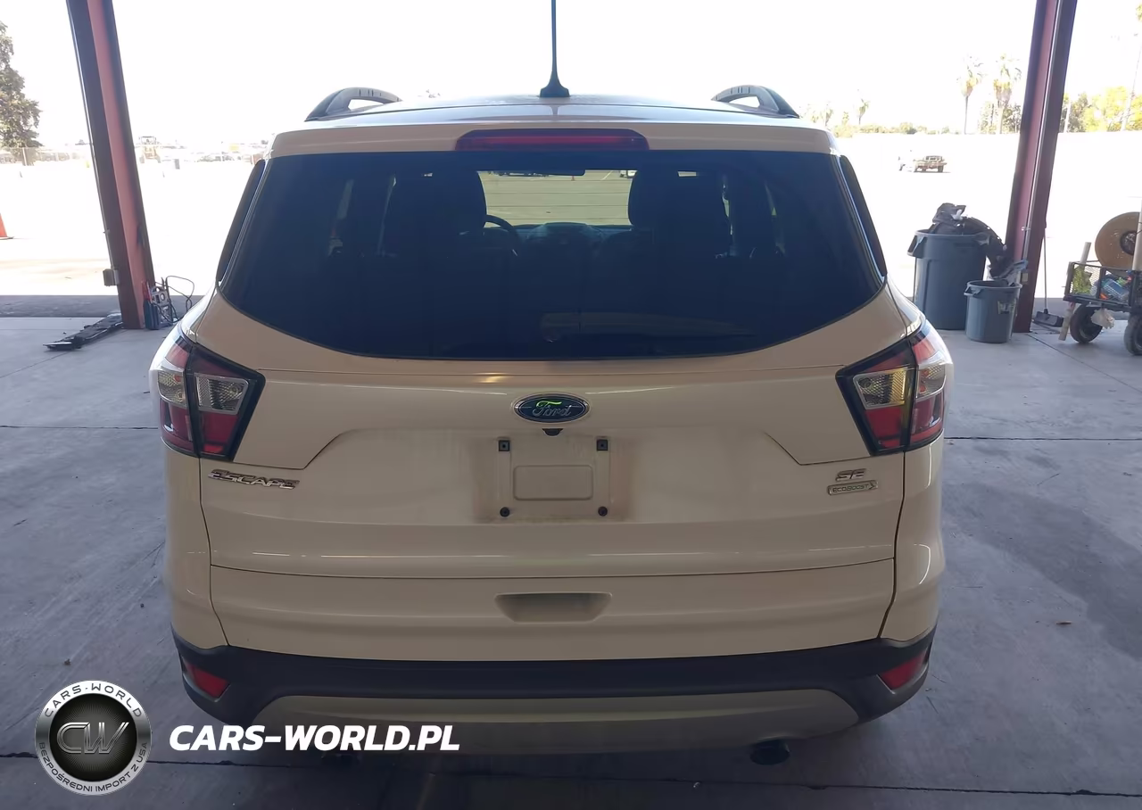 2018 Ford Escape Se VIN:1FMCU0GD4JUA92214 - 17