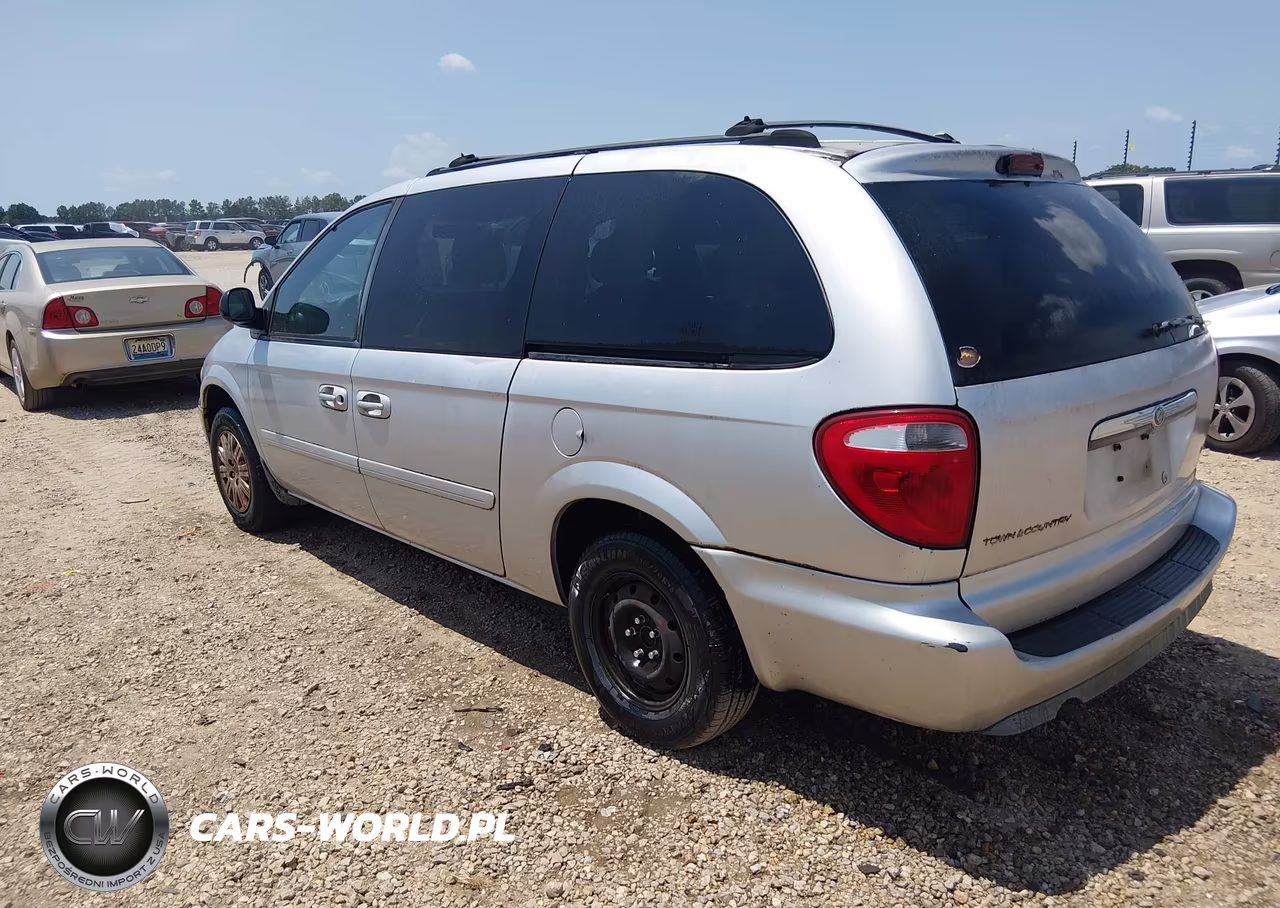 2005 Chrysler Town & Country Lx VIN:2C4GP44RX5R151323 - 3