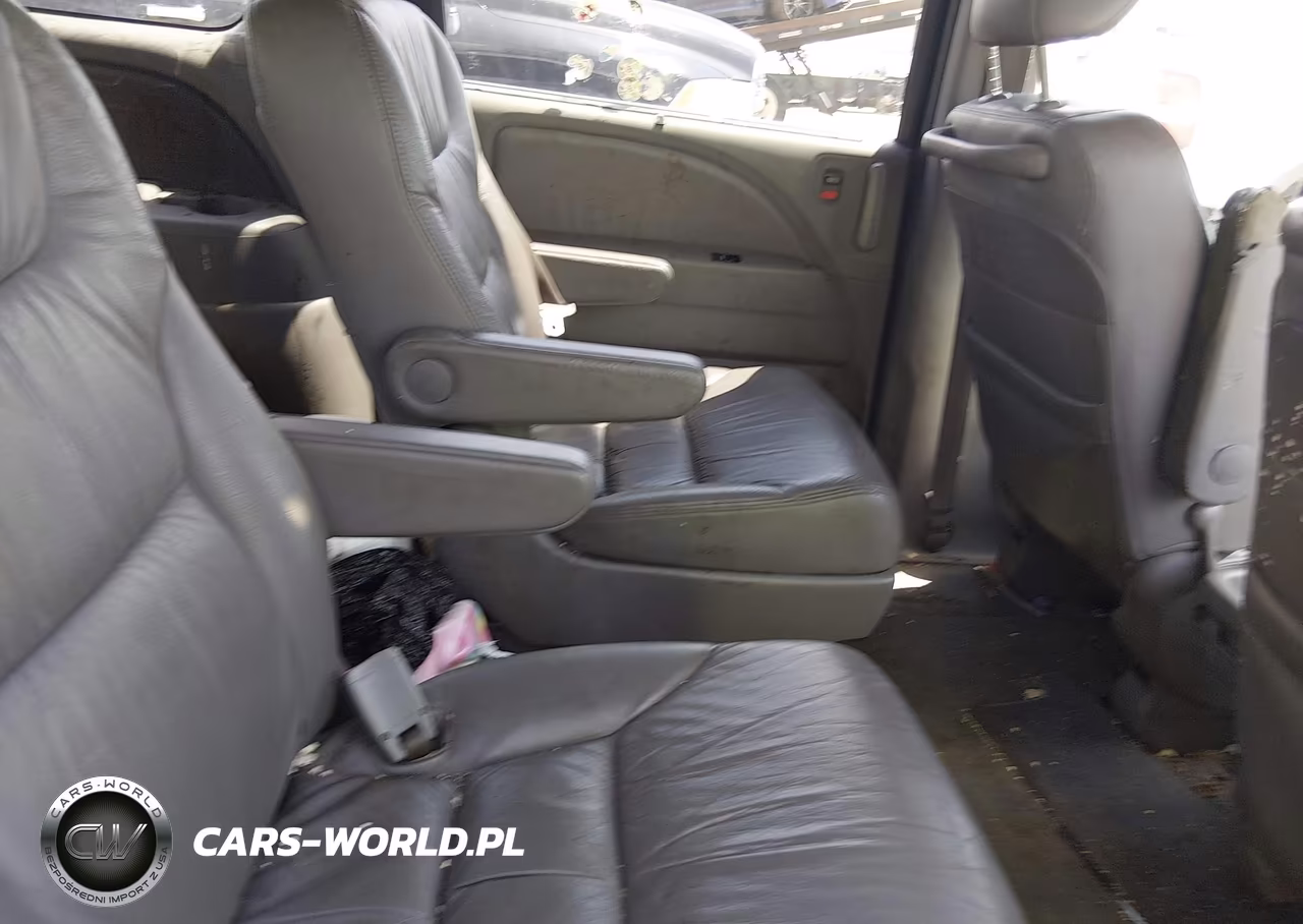 2010 Honda Odyssey Touring VIN:5FNRL3H96AB061763 - 8