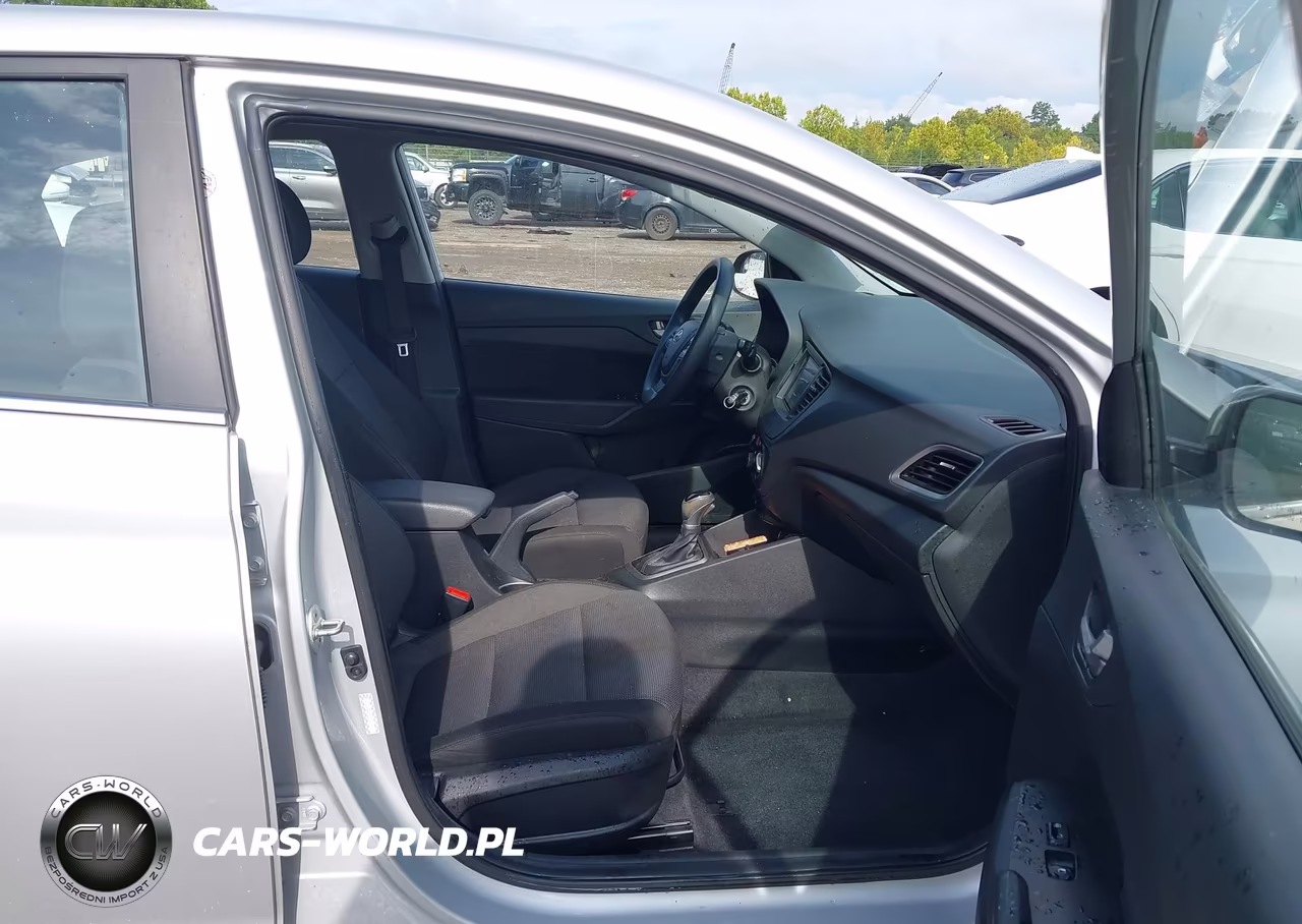 2020 Hyundai Accent Sel VIN:3KPC24A6XLE093476 - 5