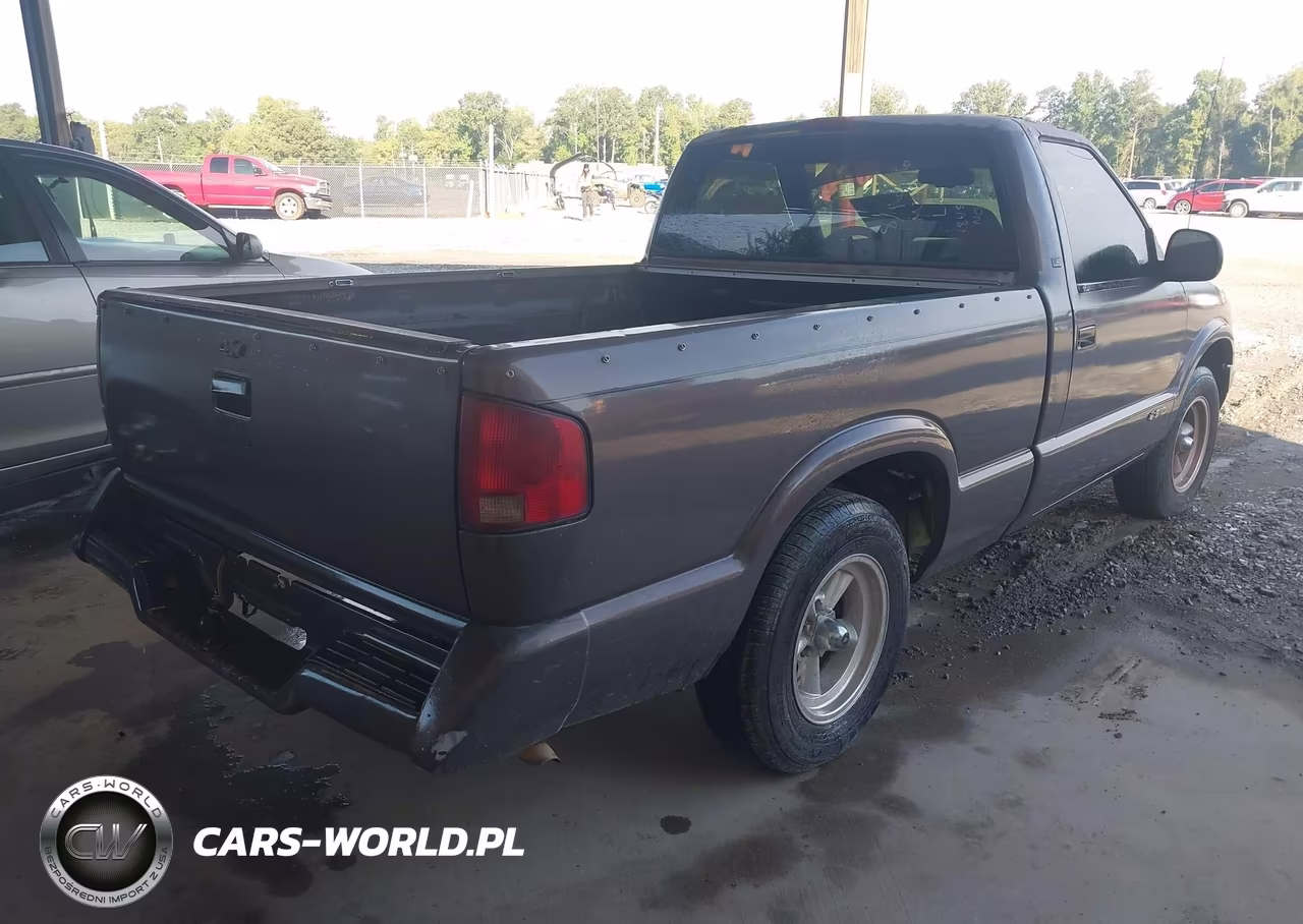 1997 Chevrolet S-10 Ls VIN:1GCCS1442V8184568 - 4