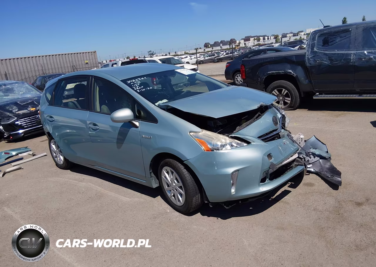 2014 Toyota Prius V Three – zdjęcie 1 z 21