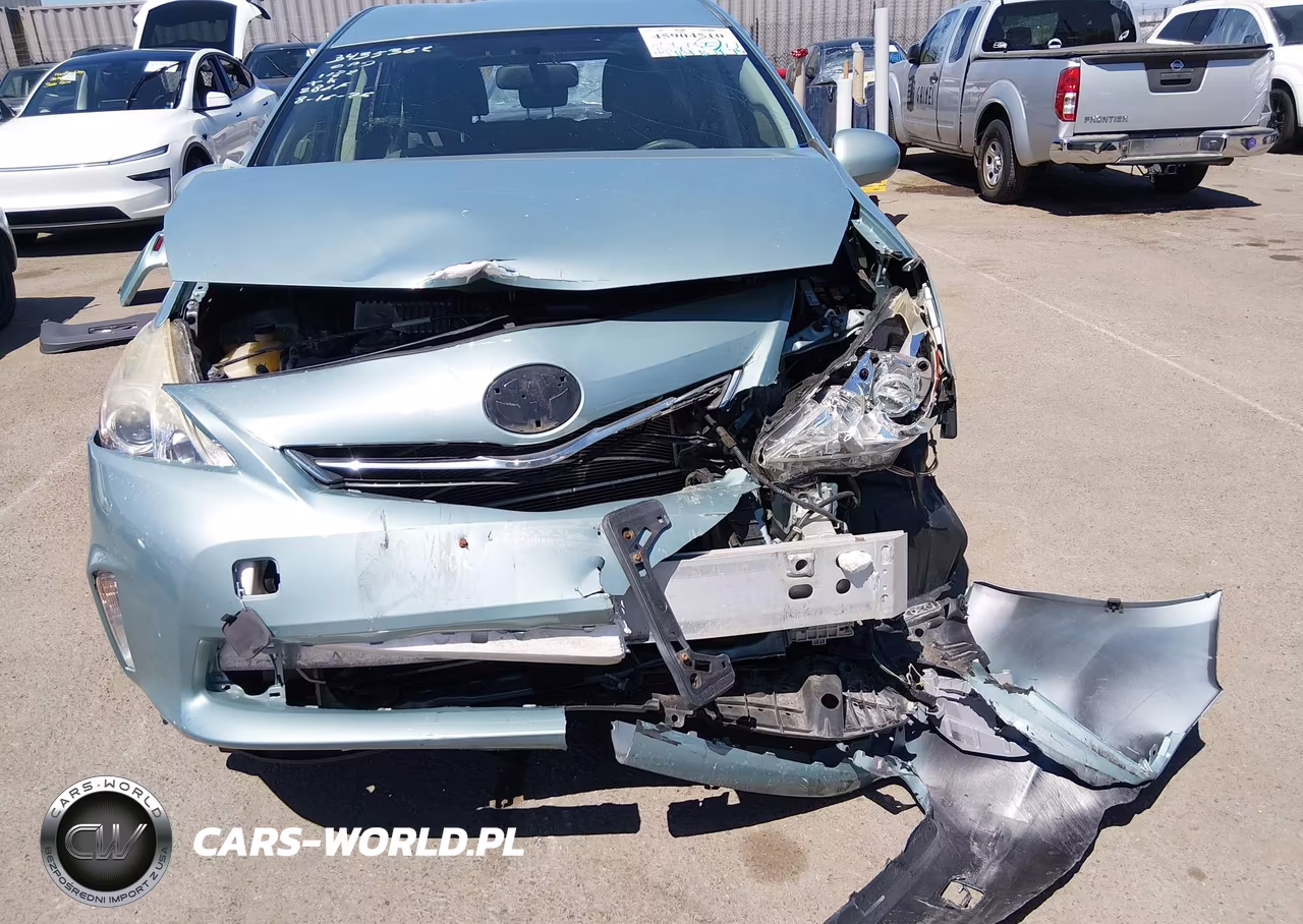 2014 Toyota Prius V Three VIN:JTDZN3EU5EJ015083 - 15