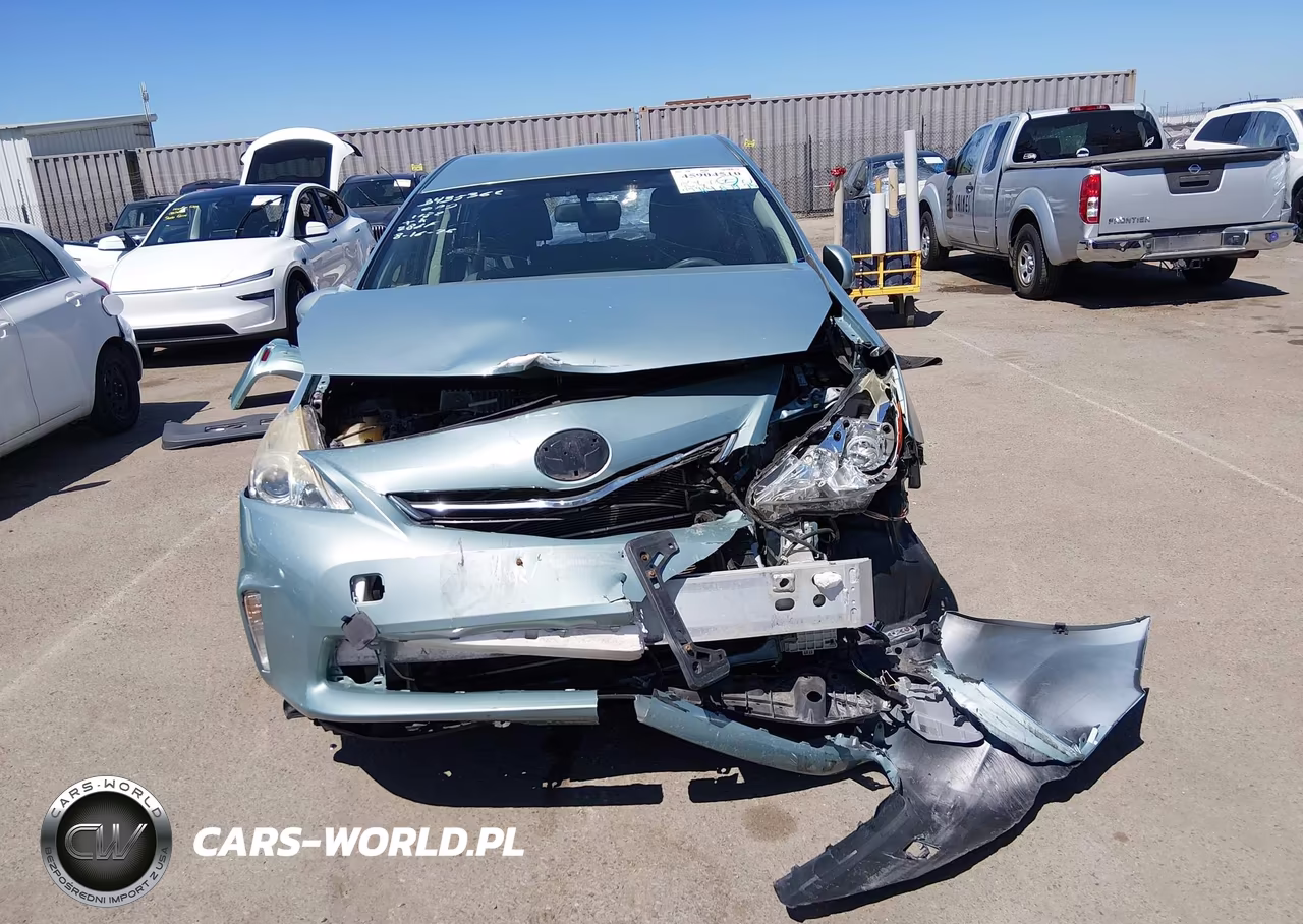 2014 Toyota Prius V Three VIN:JTDZN3EU5EJ015083 - 17