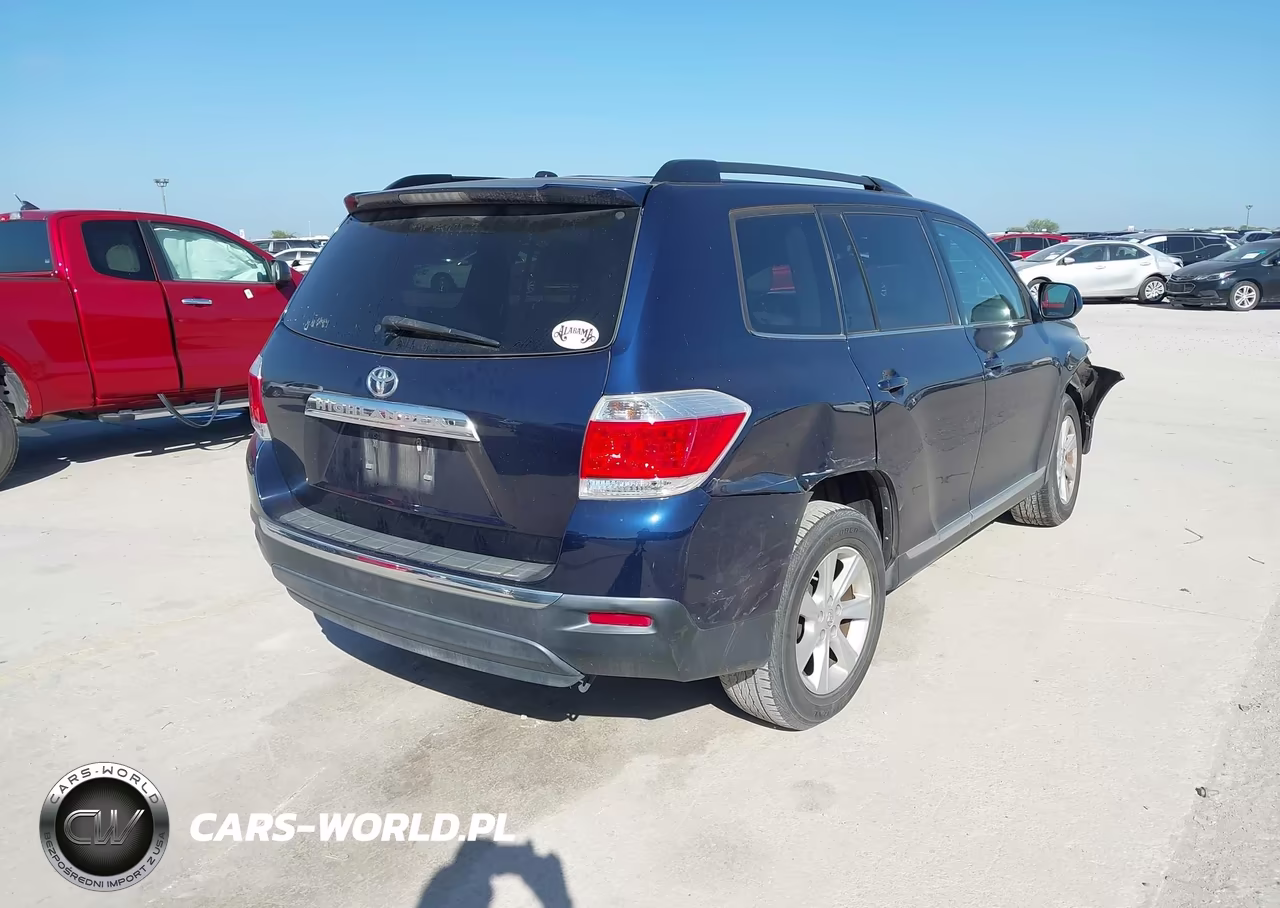 2011 Toyota Highlander Se V6 VIN:5TDZK3EH5BS048871 - 4