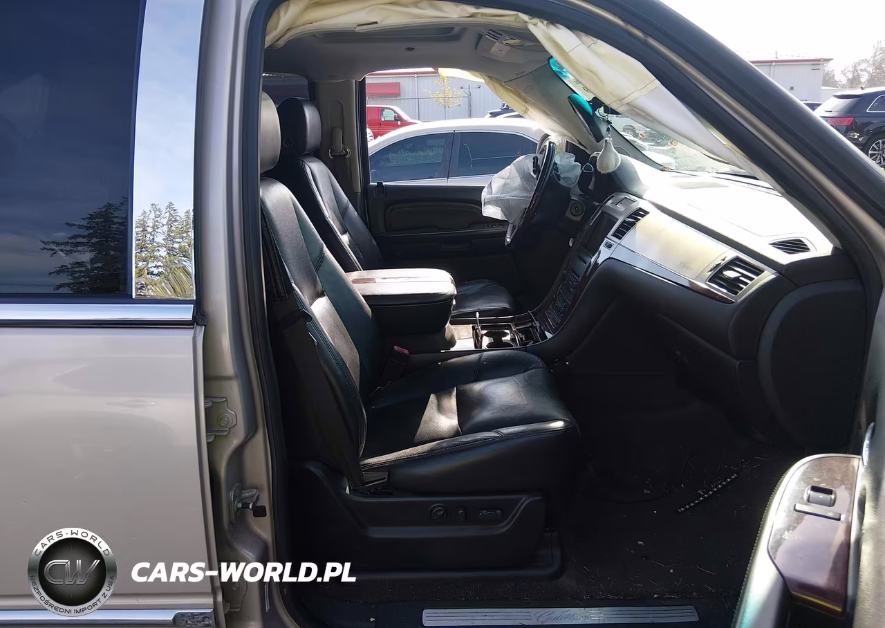 2008 Cadillac Escalade Esv VIN:1GYFK66818R155601 - 17