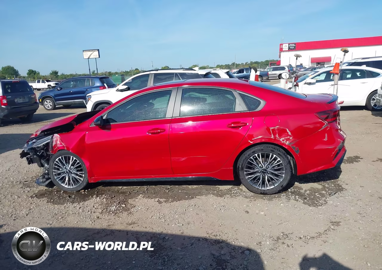 2024 Kia Forte Gt-Line VIN:3KPF54AD3RE802857 - 15