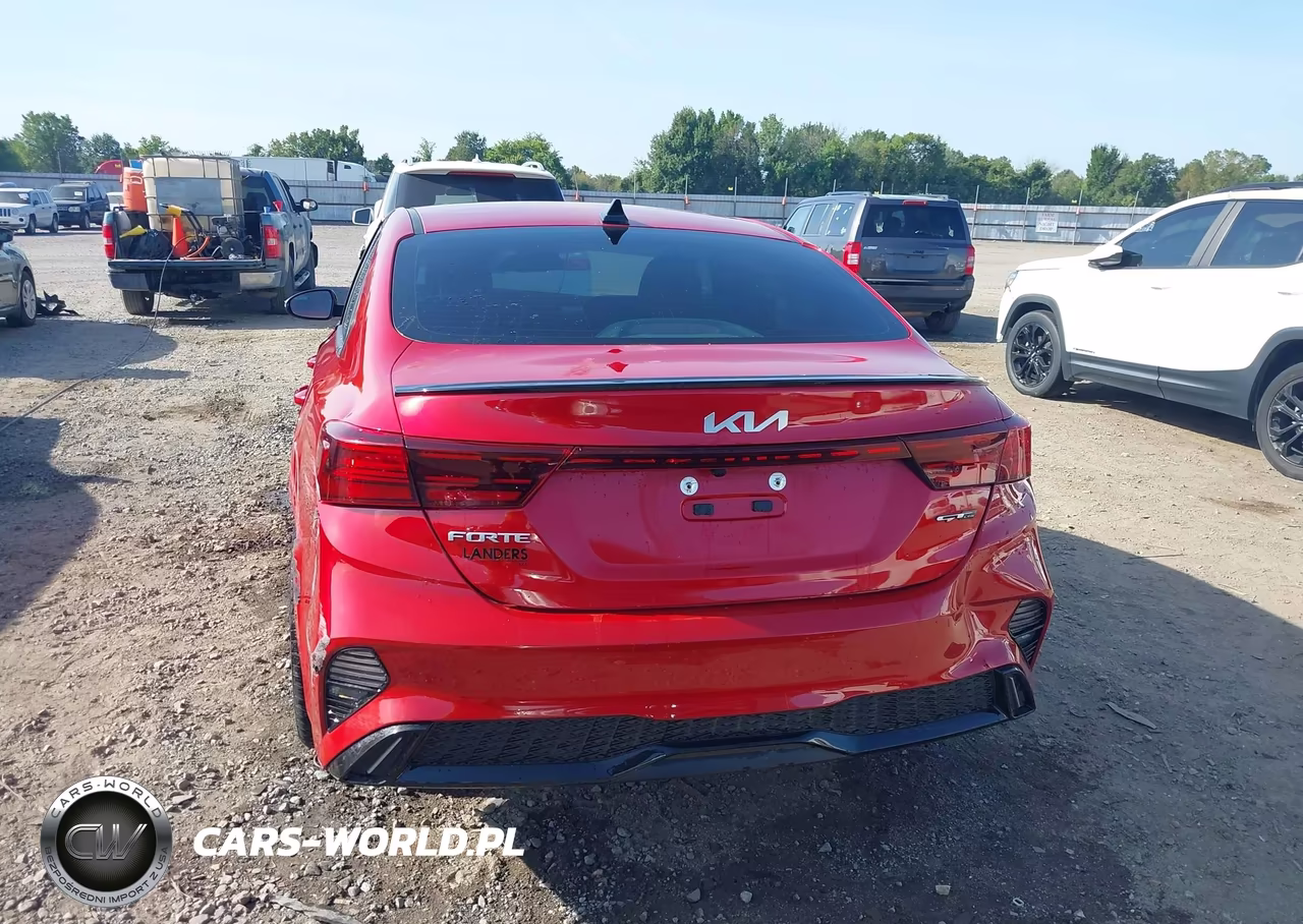 2024 Kia Forte Gt-Line VIN:3KPF54AD3RE802857 - 17